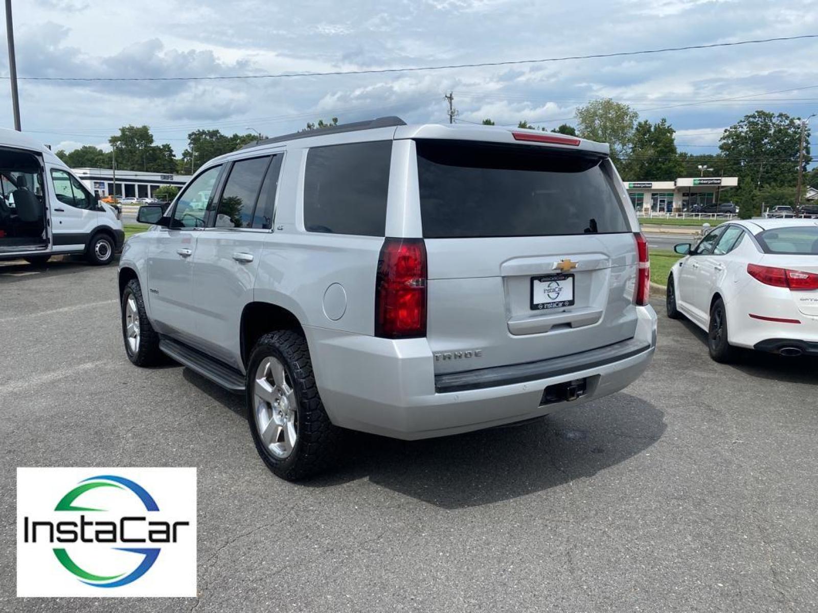 2016 Silver Ice Metallic /Jet Black Chevrolet Tahoe LS (1GNSCAKC5GR) with an V8, 5.3L engine, 6-speed automatic transmission, located at 3147 E Independence Blvd, Charlotte, NC, 28205, 35.200268, -80.773651 - <b>Equipment</b><br>The Chevrolet Tahoe is equipped with the latest generation of XM/Sirius Radio. It has satellite radio capabilities. The rear parking assist technology on this unit will put you at ease when reversing. The system alerts you as you get closer to an obstruction. Enjoy your music ev - Photo #10