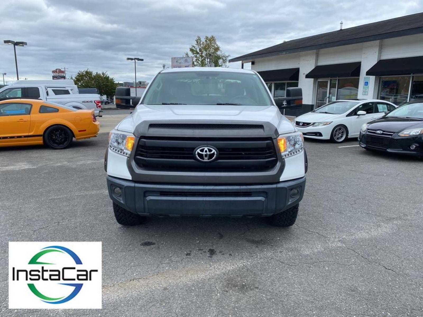 2016 Super White /Graphite Toyota Tundra SR (5TFCW5F19GX) with an V8, 5.7L engine, 6-speed automatic transmission, located at 3147 E Independence Blvd, Charlotte, NC, 28205, 35.200268, -80.773651 - <b>Equipment</b><br>with XM/Sirus Satellite Radio you are no longer restricted by poor quality local radio stations while driving this vehicle. Anywhere on the planet, you will have hundreds of digital stations to choose from. Protect this 2016 Toyota Tundra from unwanted accidents with a cutting - Photo #7