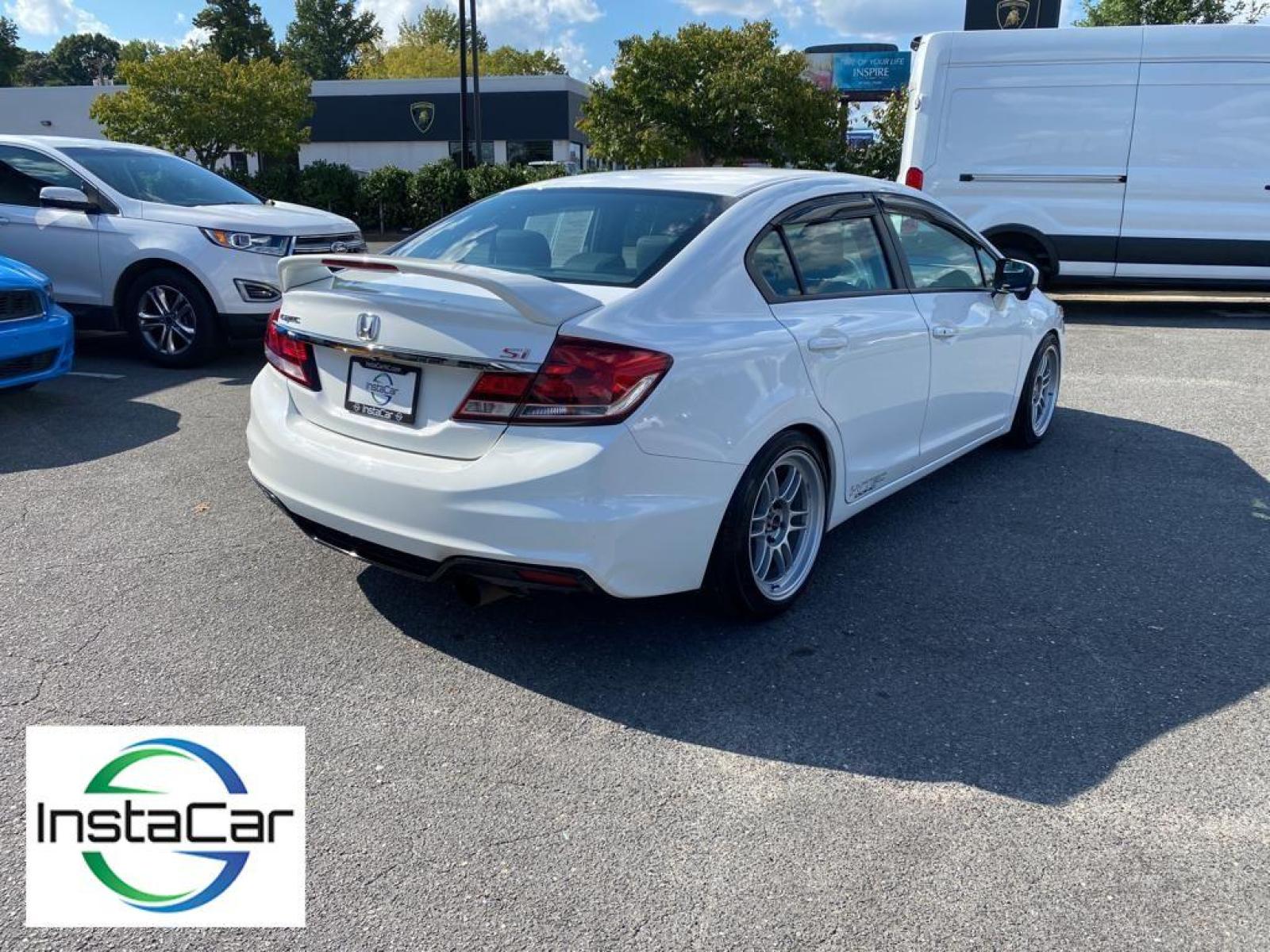 2015 Taffeta White /Black/Red Honda Civic Si (2HGFB6E5XFH) with an L4, 2.4L engine, 6-speed manual transmission, located at 3147 E Independence Blvd, Charlotte, NC, 28205, 35.200268, -80.773651 - Photo #11