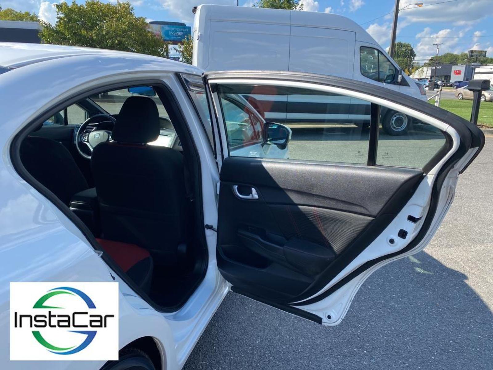 2015 Taffeta White /Black/Red Honda Civic Si (2HGFB6E5XFH) with an L4, 2.4L engine, 6-speed manual transmission, located at 3147 E Independence Blvd, Charlotte, NC, 28205, 35.200268, -80.773651 - Photo #20