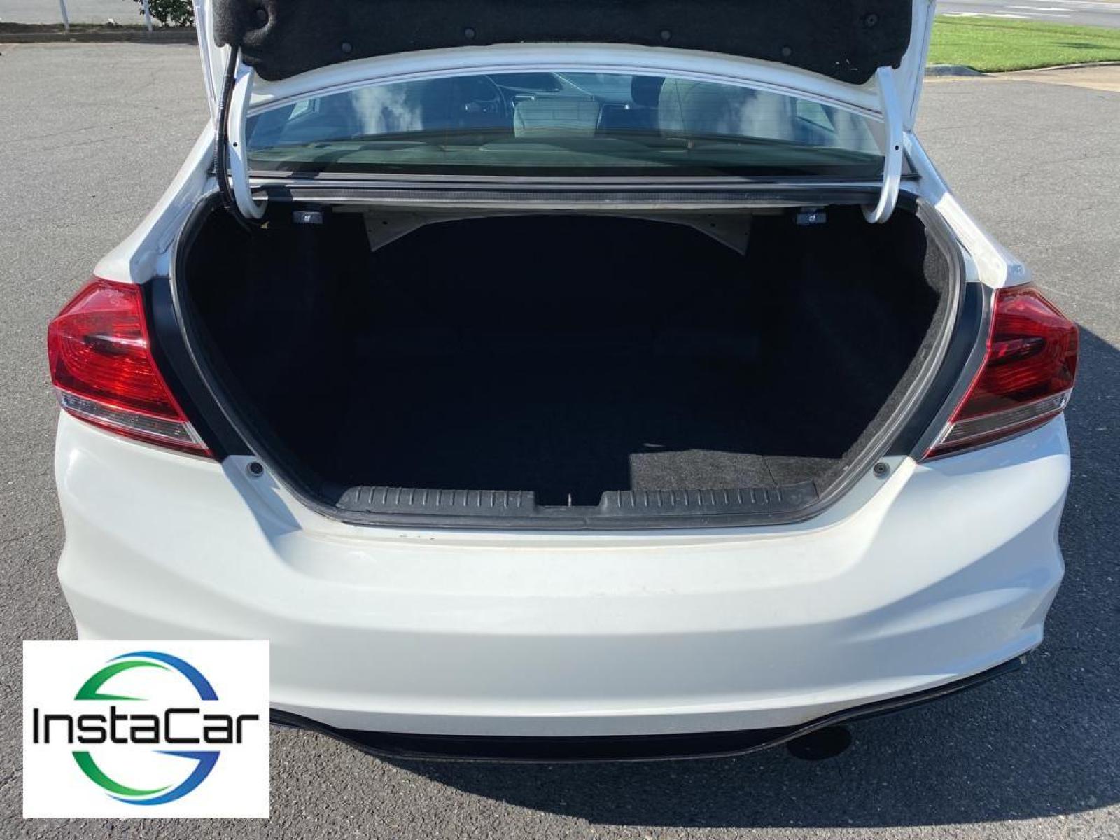 2015 Taffeta White /Black/Red Honda Civic Si (2HGFB6E5XFH) with an L4, 2.4L engine, 6-speed manual transmission, located at 3147 E Independence Blvd, Charlotte, NC, 28205, 35.200268, -80.773651 - <b>Equipment</b><br>Protect this Honda Civic from unwanted accidents with a cutting edge backup camera system. You'll never again be lost in a crowded city or a country region with the navigation system on this Honda Civic. The satellite radio system in this small car gives you access to hundreds o - Photo #31