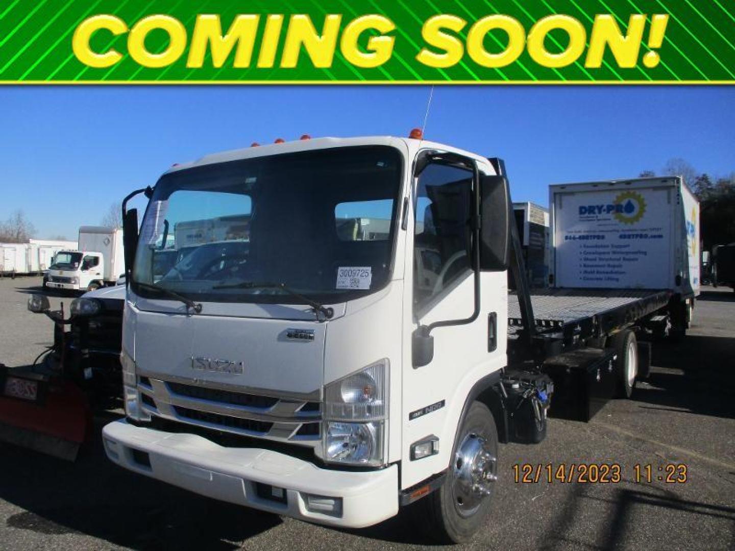 2019 WHITE Isuzu NRR (JALE5W163K7) with an L4, 5.2L engine, Automatic transmission, located at 3147 E Independence Blvd, Charlotte, NC, 28205, 35.200268, -80.773651 - Photo#0