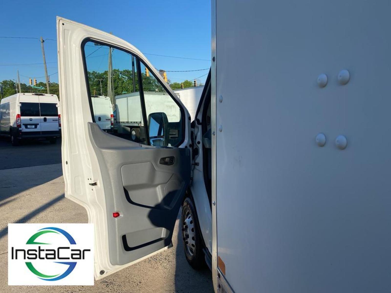 2018 Oxford White /Pewter Ford Transit Chassis Cab Base w/10,360 lb. GVWR (1FDRS8ZV6JK) with an L5, 3.2L engine, 6-speed automatic transmission, located at 3147 E Independence Blvd, Charlotte, NC, 28205, 35.200268, -80.773651 - <b>Equipment</b><br>This 2018 Ford Transit Chassis Cab T-350HD has a L5, 3.2L high output engine. It is outfitted with a Powerstroke diesel engine This model is rear wheel drive. Set the temperature exactly where you are most comfortable in this Ford Transit Chassis Cab. The fan speed and temperatur - Photo #17