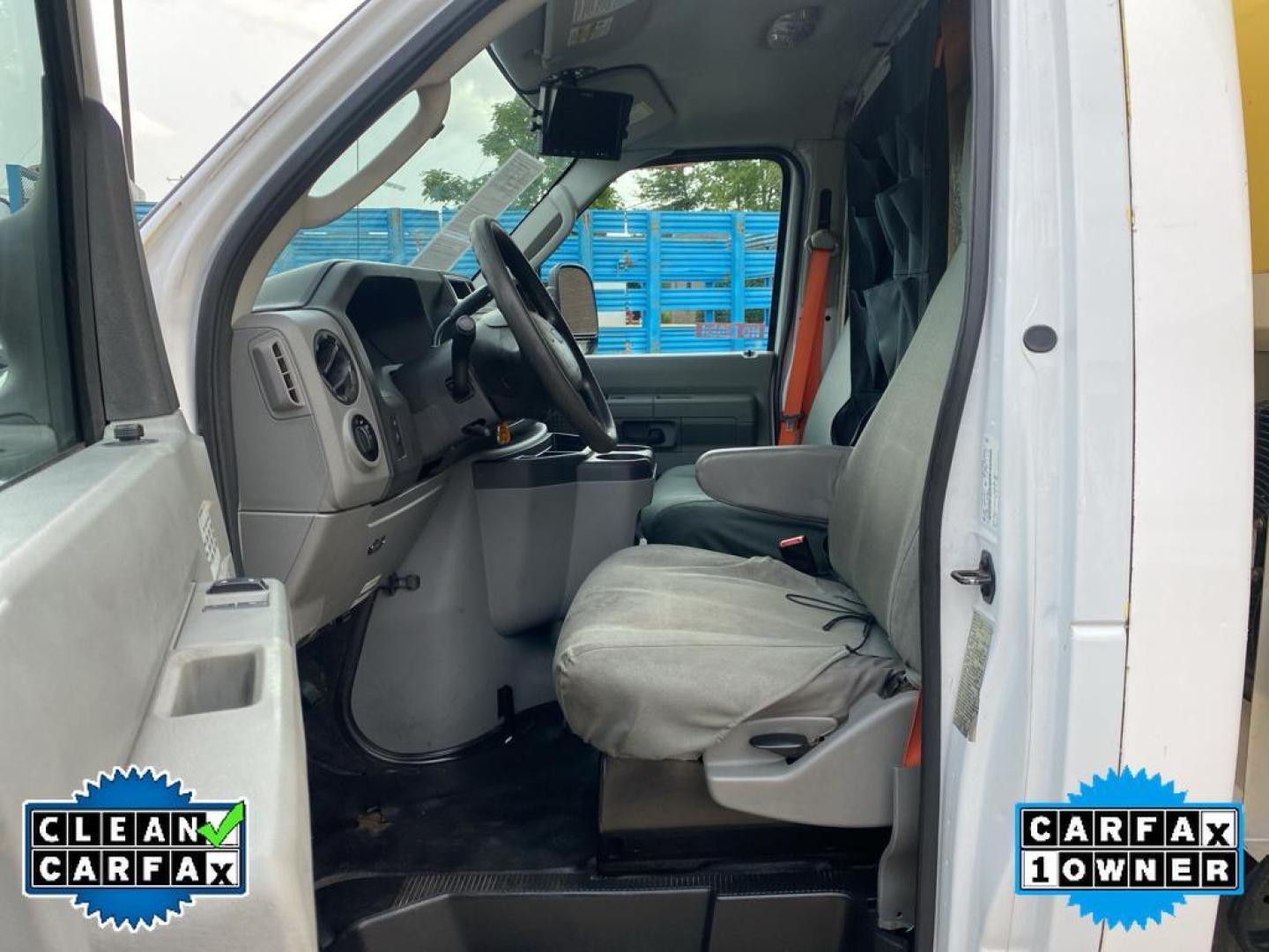 2017 Oxford White /Medium Flint Ford E-450 Super Duty Base (1FDXE4FSXHD) with an V10, 6.8L (415 CID) engine, 6-speed automatic transmission, located at 6520 E. Independence Blvd., Charlotte, NC, 28212, 35.146019, -80.723465 - <b>Equipment</b><br>Our dealership has already run the CARFAX report and it is clean. A clean CARFAX is a great asset for resale value in the future. This vehicle is a certified CARFAX 1-owner. This model is rear wheel drive. Set the temperature exactly where you are most comfortable in it. The fan - Photo#19