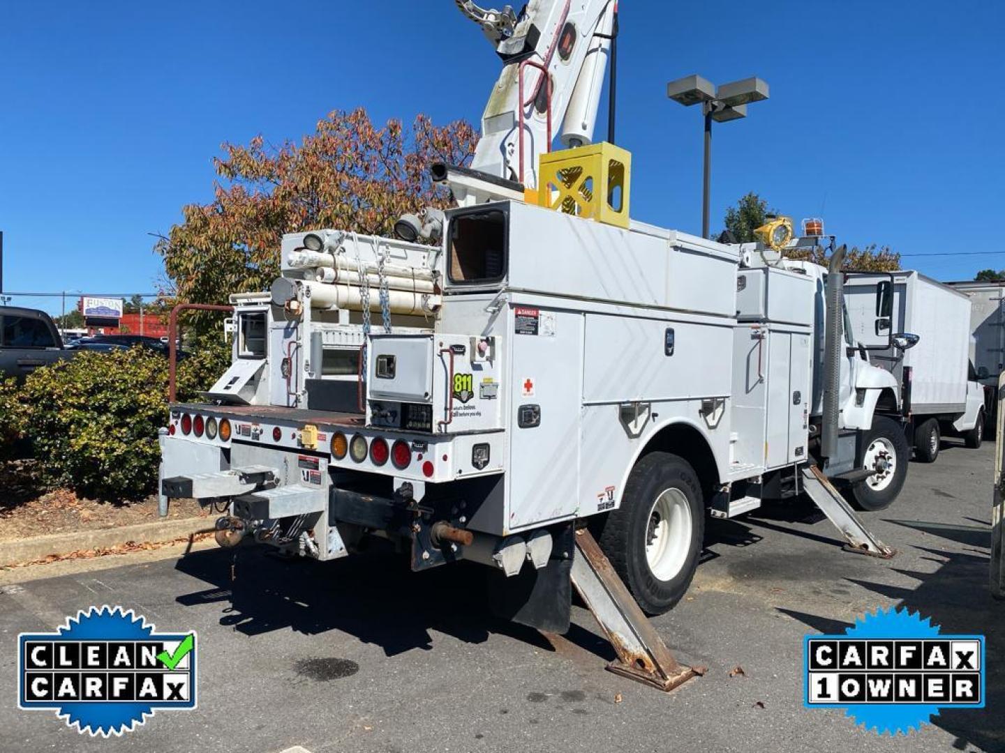 2016 WHITE International WorkStar 7400 (1HTWCSTR7GH) with an L6, 9.3L (570 CID) engine, Automatic transmission, located at 6520 E. Independence Blvd., Charlotte, NC, 28212, 35.146019, -80.723465 - Discover the robust and reliable 2016 International WorkStar 7400 SA625, a versatile workhorse ready to meet your demanding job site needs. With only 34,258 miles, this vehicle remains in excellent condition, showcasing its durability and longevity. Powered by a formidable L6, 9.3L (570 CID) engine, - Photo#25