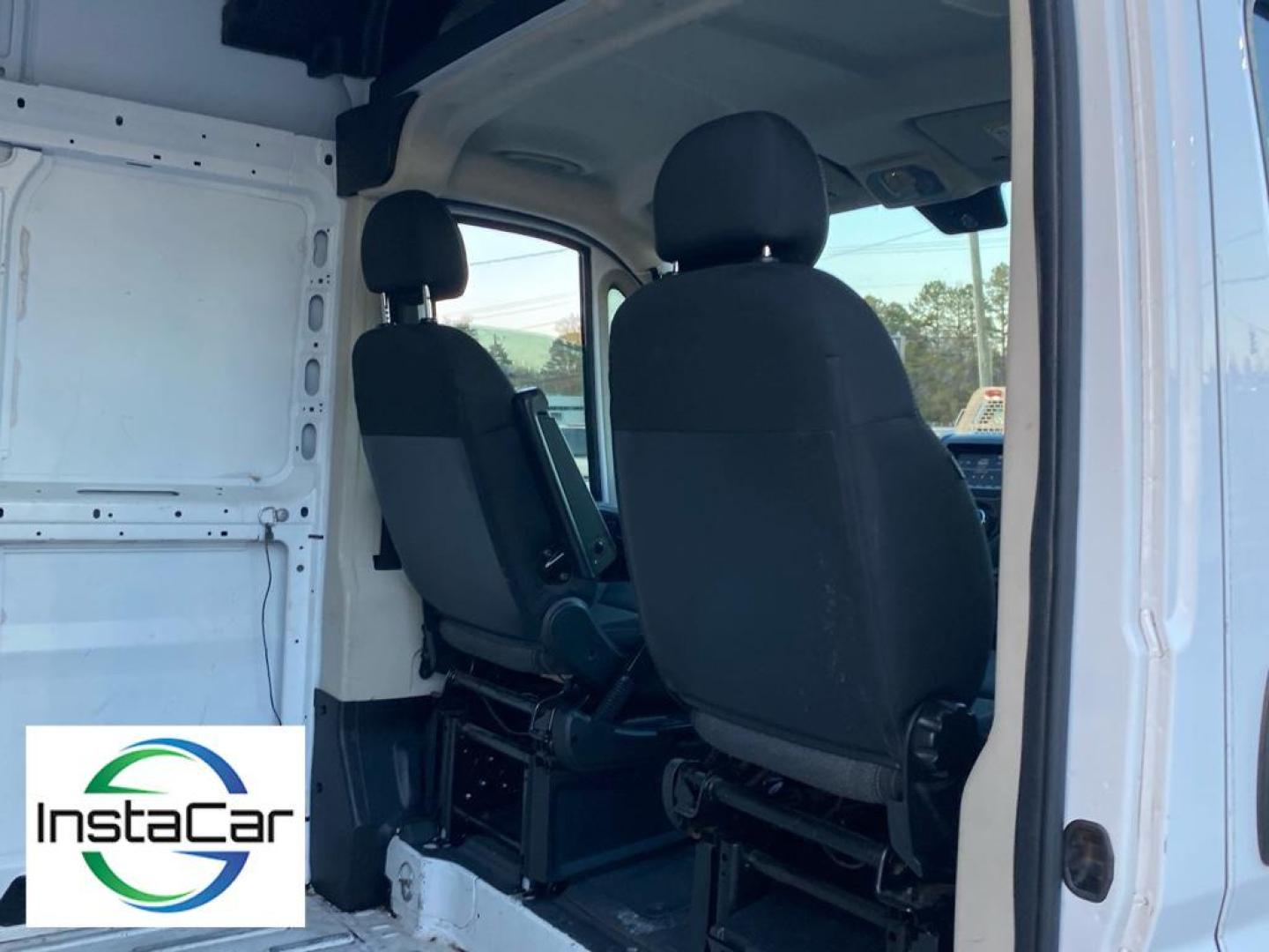 2019 Bright White Clearcoat /Black Ram ProMaster 1500 High Roof 136WB (3C6TRVBG8KE) with an V6, 3.6L engine, 6-speed automatic transmission, located at 3147 E Independence Blvd, Charlotte, NC, 28205, 35.200268, -80.773651 - <b>Equipment</b><br>This 1/2 ton van features a hands-free Bluetooth phone system. Protect the vehicle from unwanted accidents with a cutting edge backup camera system. This 2019 Ram ProMaster 1500 has a V6, 3.6L high output engine. This model embodies class and sophistication with its refined whit - Photo#23