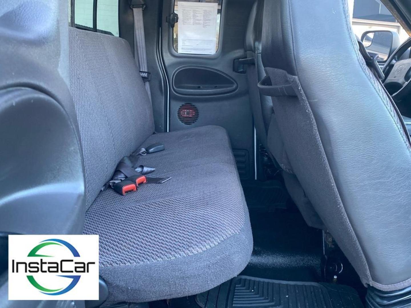 2001 white Dodge Ram Pickup Base (1B7KF23Z31J) with an V8, 5.9L engine, Automatic transmission, located at 3147 E Independence Blvd, Charlotte, NC, 28205, 35.200268, -80.773651 - Discover the robust capabilities of the 2001 Dodge Ram Pickup 2500 Base, a versatile workhorse designed to tackle both everyday tasks and demanding jobs. Equipped with a powerful V8, 5.9L engine, this vehicle delivers impressive performance and reliability, ensuring you have the strength needed for - Photo#15