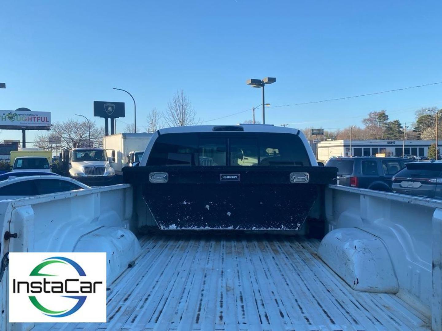 2001 white Dodge Ram Pickup Base (1B7KF23Z31J) with an V8, 5.9L engine, Automatic transmission, located at 3147 E Independence Blvd, Charlotte, NC, 28205, 35.200268, -80.773651 - Discover the robust capabilities of the 2001 Dodge Ram Pickup 2500 Base, a versatile workhorse designed to tackle both everyday tasks and demanding jobs. Equipped with a powerful V8, 5.9L engine, this vehicle delivers impressive performance and reliability, ensuring you have the strength needed for - Photo#16