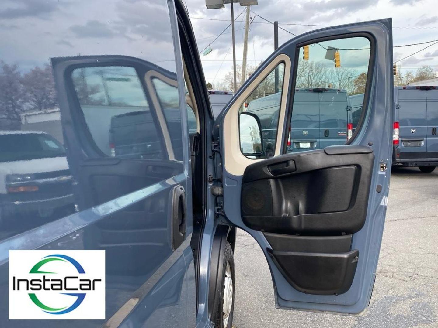 2020 Patriot Blue Pearlcoat /Black Ram ProMaster 3500 High Roof (3C6URVJG6LE) with an V6, 3.6L engine, 6-speed automatic transmission, located at 3147 E Independence Blvd, Charlotte, NC, 28205, 35.200268, -80.773651 - <b>Equipment</b><br>This Ram ProMaster 3500 features a hands-free Bluetooth phone system. See what's behind you with the back up camera on the Ram ProMaster 3500. This 1 ton van is front wheel drive. This 1 ton van has a V6, 3.6L high output engine. Impresses the most discerning driver with the deep - Photo#19