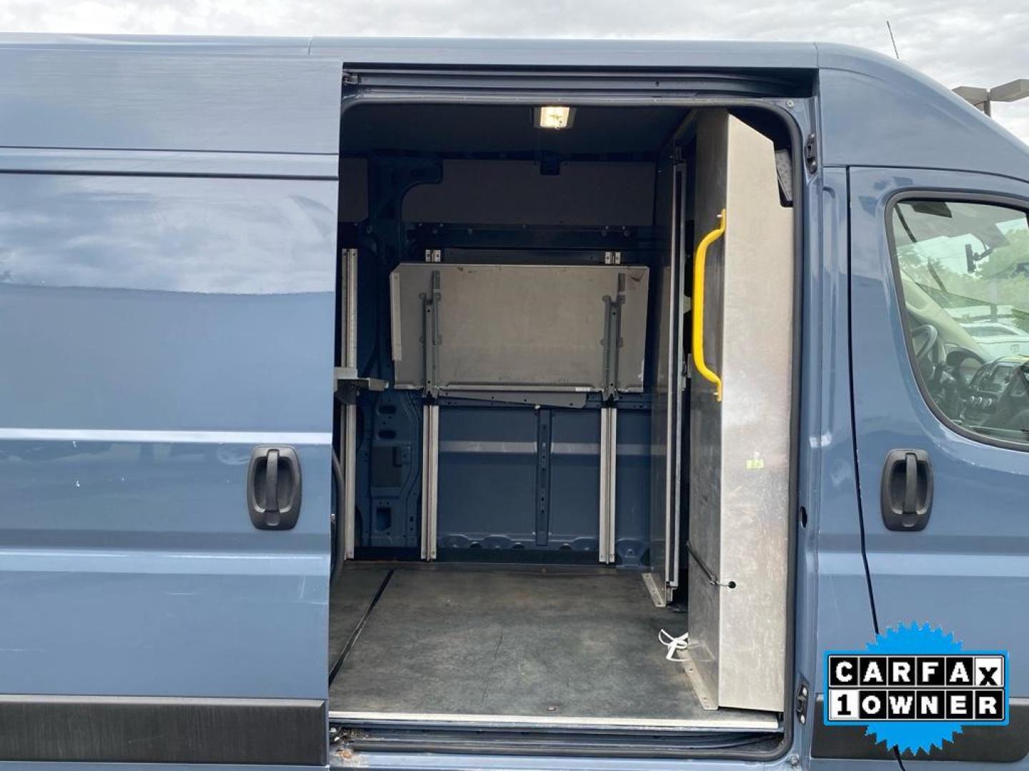 2019 Patriot Blue Pearlcoat /Black Ram ProMaster 3500 High Roof (3C6URVJG8KE) with an V6, 3.6L engine, 6-speed automatic transmission, located at 6520 E. Independence Blvd., Charlotte, NC, 28212, 35.146019, -80.723465 - <b>Equipment</b><br>Good News! This certified CARFAX 1-owner vehicle has only had one owner before you. Protect the vehicle from unwanted accidents with a cutting edge backup camera system. The vehicle features a hands-free Bluetooth phone system. Impresses the most discerning driver with the deep p - Photo#23