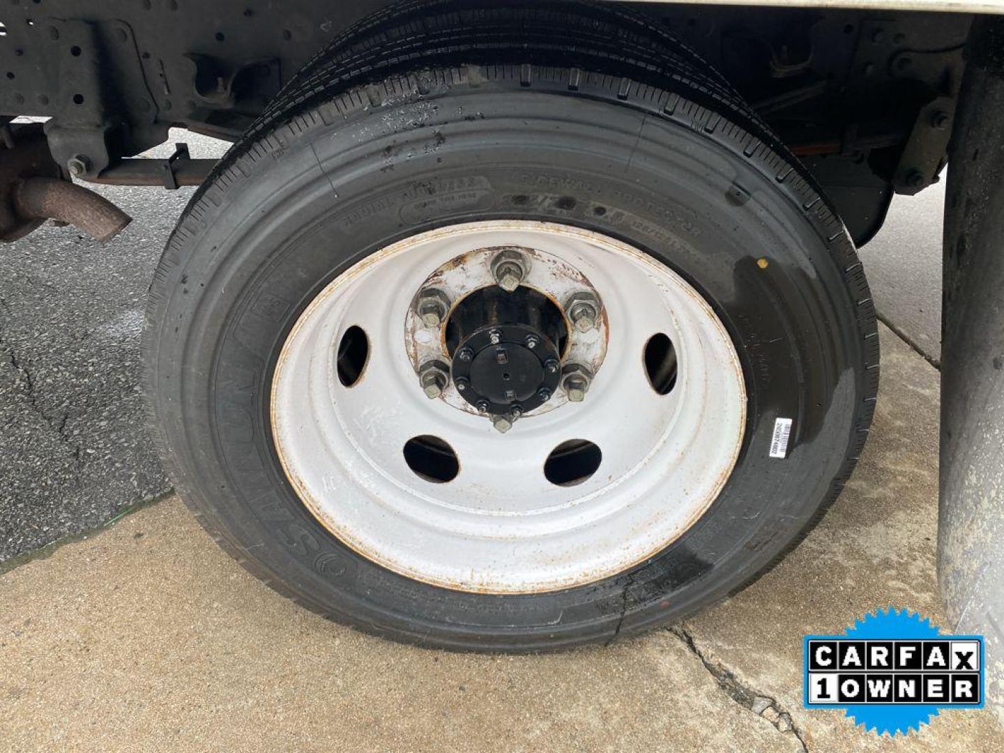2019 WHITE Isuzu NPR-HD (54DC4W1B4KS) with an V8, 6.0L engine, located at 3147 E Independence Blvd, Charlotte, NC, 28205, 35.200268, -80.773651 - Photo#15