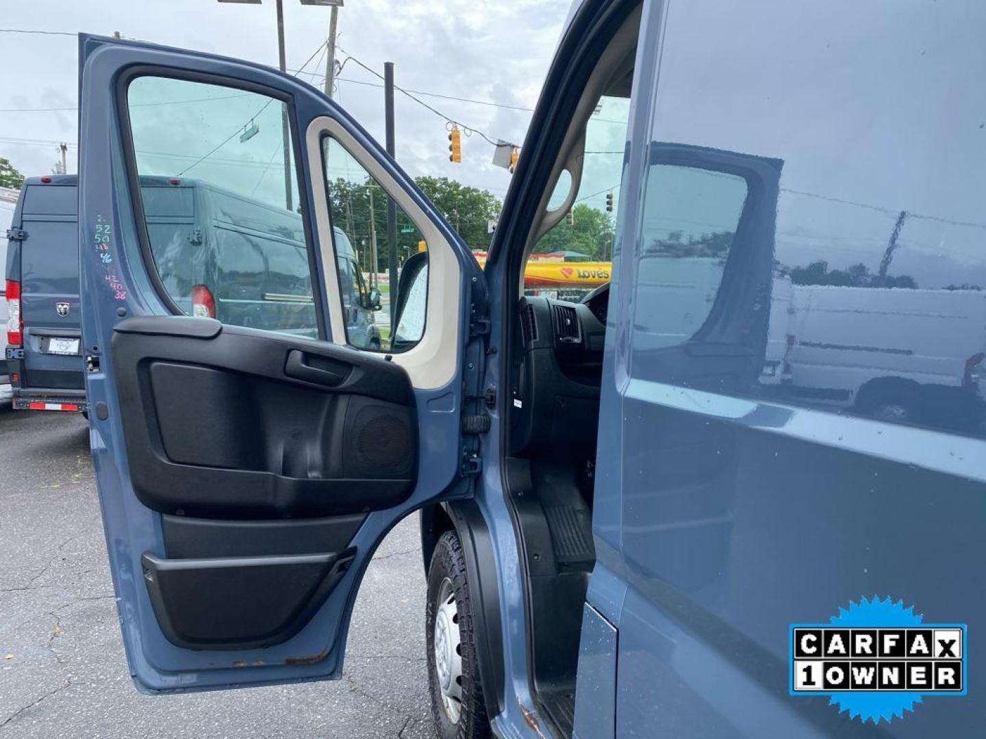 2019 Patriot Blue Pearlcoat /Black Ram ProMaster 3500 High Roof (3C6URVJG4KE) with an V6, 3.6L engine, 6-speed automatic transmission, located at 3147 E Independence Blvd, Charlotte, NC, 28205, 35.200268, -80.773651 - <b>Equipment</b><br>See what's behind you with the back up camera on this model. Bluetooth technology is built into the Ram ProMaster 3500, keeping your hands on the steering wheel and your focus on the road. Good News! This certified CARFAX 1-owner vehicle has only had one owner before you. This un - Photo#18