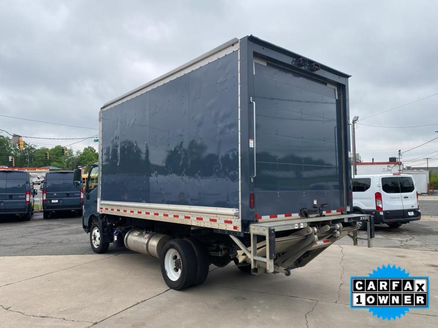 2020 Blue Hino 195 (JHHRDM2H3LK) with an 4 Cyl, 5.0L engine, Automatic transmission, located at 6520 E. Independence Blvd., Charlotte, NC, 28212, 35.146019, -80.723465 - Get ready to elevate your business with the exceptional 2020 Hino 195! This robust and reliable truck is the ultimate partner for any demanding task. Powered by a mighty 4-cylinder, 5.0L diesel engine, the Hino 195 delivers outstanding performance and fuel efficiency, ensuring you can tackle your da - Photo#10