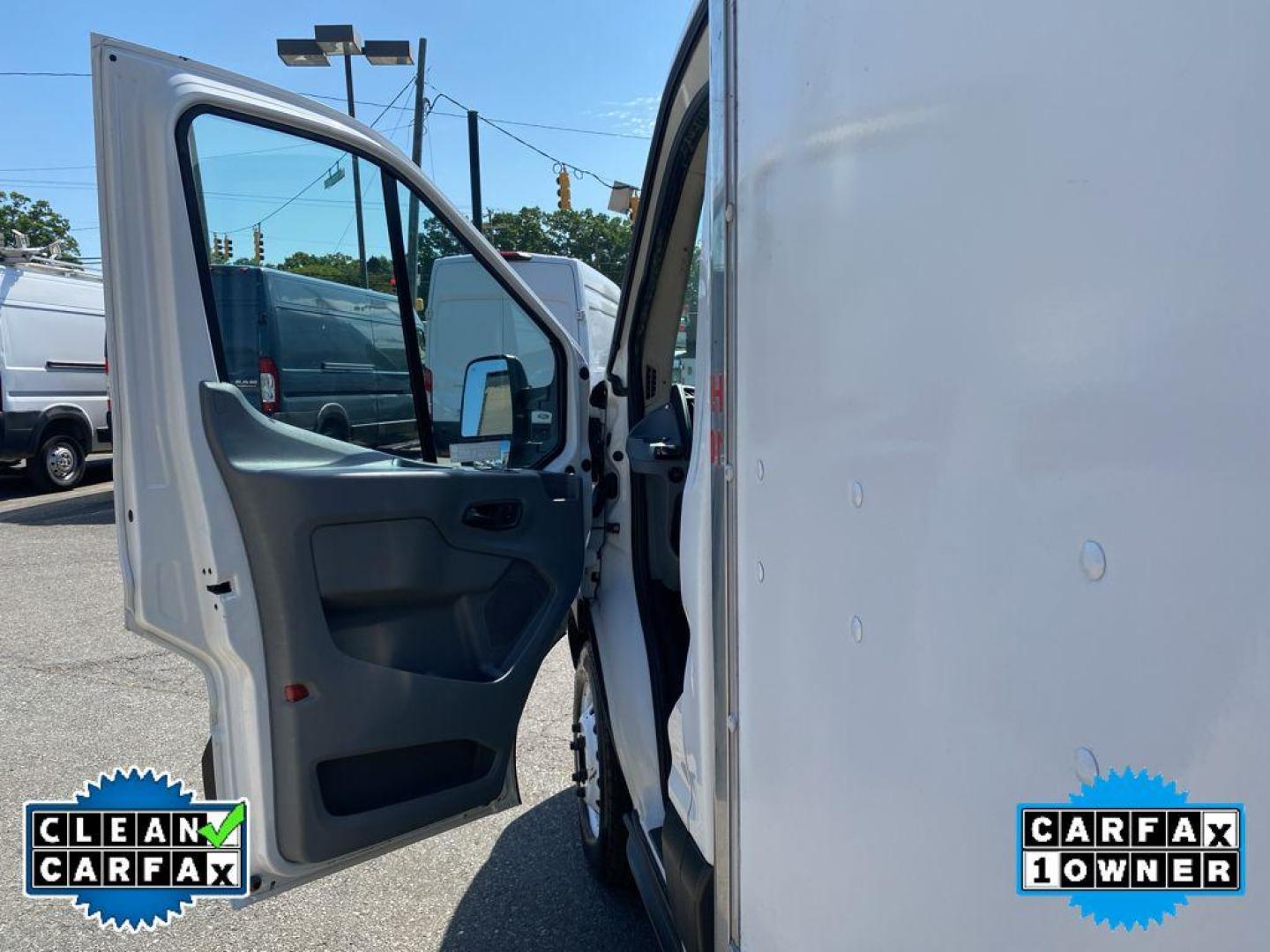 2016 Oxford White /Pewter Ford Transit Chassis Cab Base (1FDBF9ZM2GK) with an V6, 3.7L engine, 6-speed automatic transmission, located at 3147 E Independence Blvd, Charlotte, NC, 28205, 35.200268, -80.773651 - <b>Equipment</b><br>This vehicle has a clean CARFAX vehicle history report. This vehicle is a certified CARFAX 1-owner. This vehicle shines with clean polished lines coated with an elegant white finish. This 2016 Ford Transit Chassis Cab T-350HD has a V6, 3.7L high output engine. Enjoy the incredibl - Photo#21
