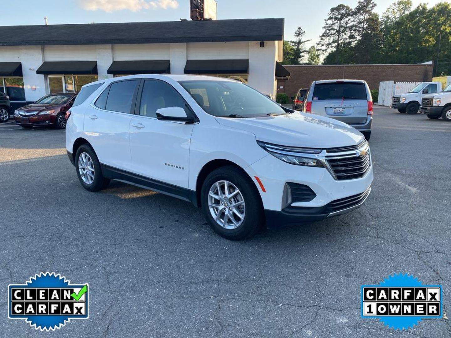 2022 Summit White /Jet Black Chevrolet Equinox LT (3GNAXKEV4NL) with an 4 Cyl, 1.5L engine, 6-speed automatic transmission, located at 3147 E Independence Blvd, Charlotte, NC, 28205, 35.200268, -80.773651 - Photo#7