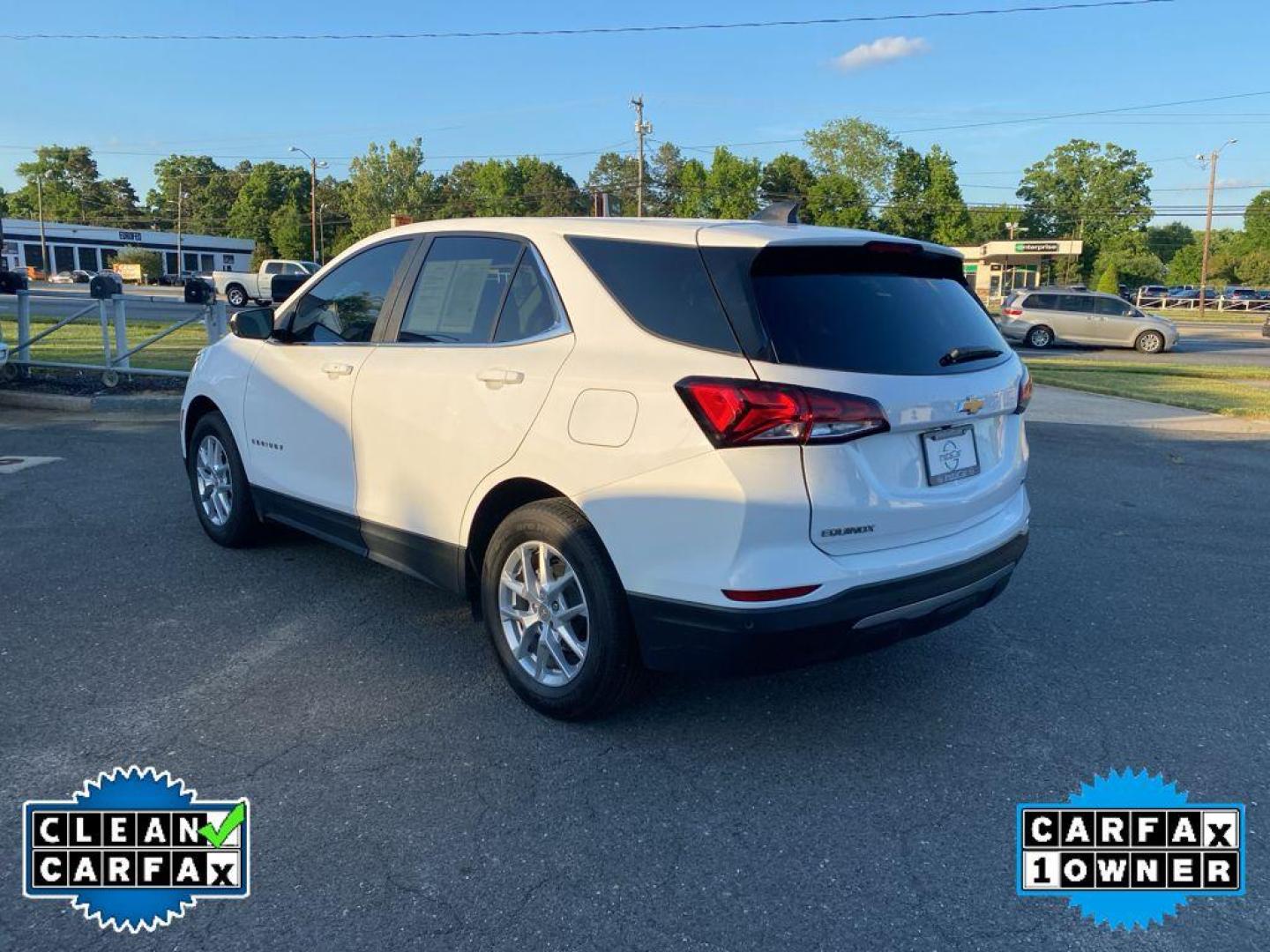 2022 Summit White /Jet Black Chevrolet Equinox LT (3GNAXKEV4NL) with an 4 Cyl, 1.5L engine, 6-speed automatic transmission, located at 3147 E Independence Blvd, Charlotte, NC, 28205, 35.200268, -80.773651 - Photo#11