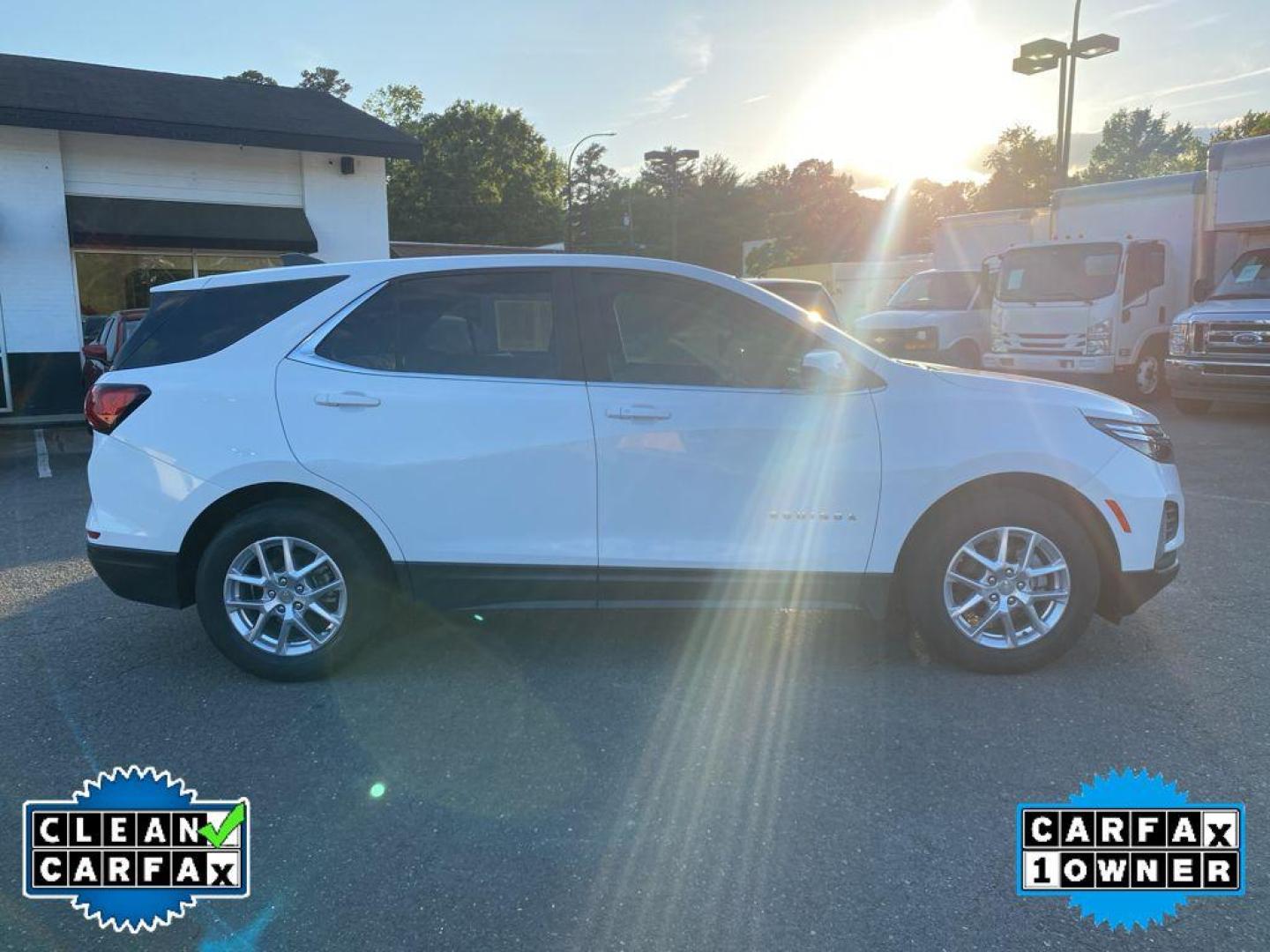 2022 Summit White /Jet Black Chevrolet Equinox LT (3GNAXKEV4NL) with an 4 Cyl, 1.5L engine, 6-speed automatic transmission, located at 3147 E Independence Blvd, Charlotte, NC, 28205, 35.200268, -80.773651 - Photo#14