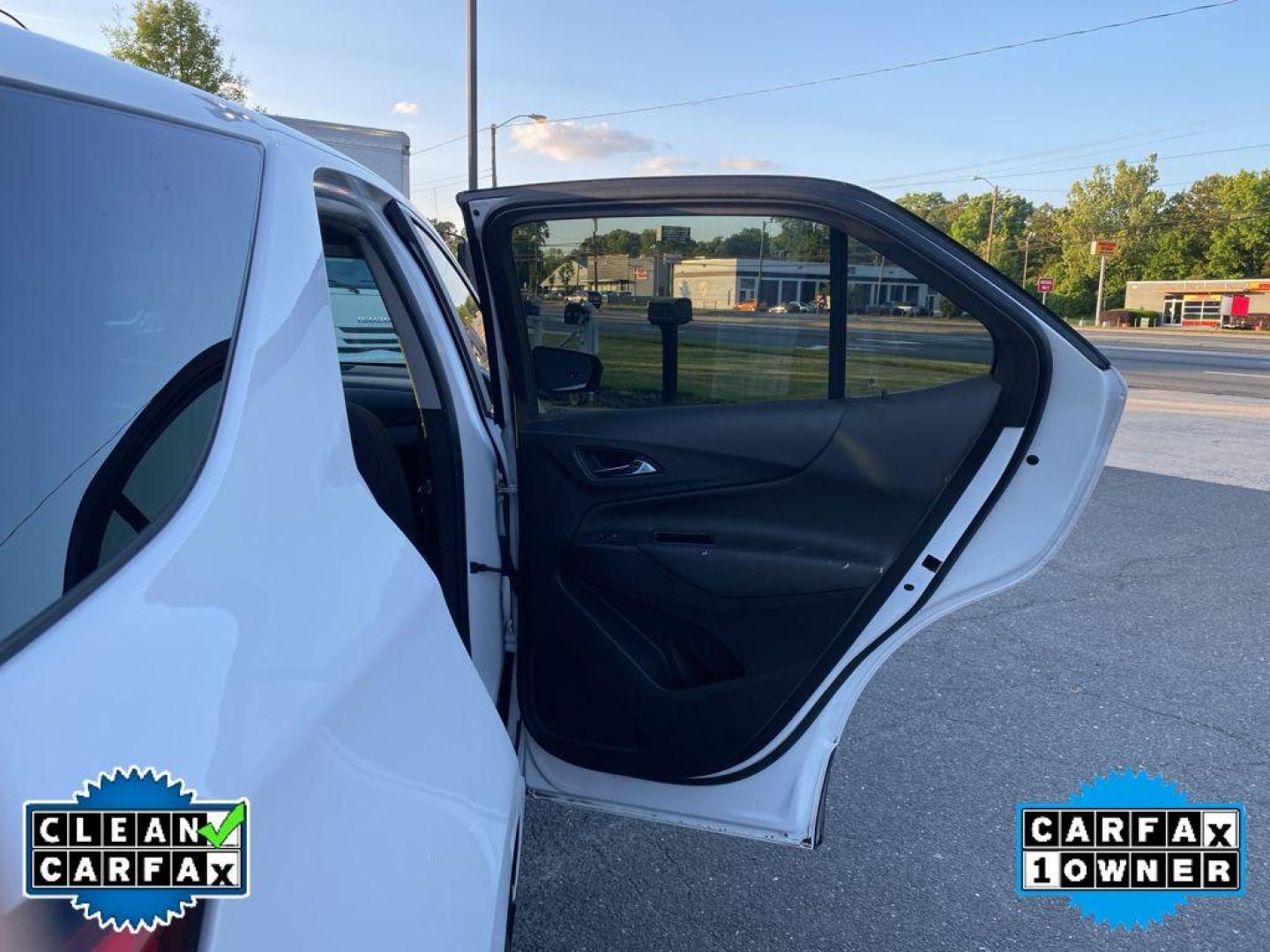 2022 Summit White /Jet Black Chevrolet Equinox LT (3GNAXKEV4NL) with an 4 Cyl, 1.5L engine, 6-speed automatic transmission, located at 3147 E Independence Blvd, Charlotte, NC, 28205, 35.200268, -80.773651 - Photo#22