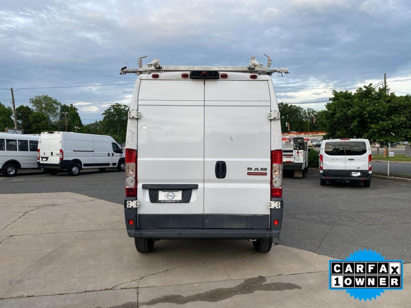 2018 Bright White Clearcoat /Black Ram ProMaster 2500 High Roof (3C6TRVDG9JE) with an V6, 3.6L engine, 6-speed automatic transmission, located at 3147 E Independence Blvd, Charlotte, NC, 28205, 35.200268, -80.773651 - <b>Equipment</b><br>The state of the art park assist system will guide you easily into any spot. This model features a hands-free Bluetooth phone system. Good News! This certified CARFAX 1-owner vehicle has only had one owner before you. Protect this unit from unwanted accidents with a cutting edge - Photo#11