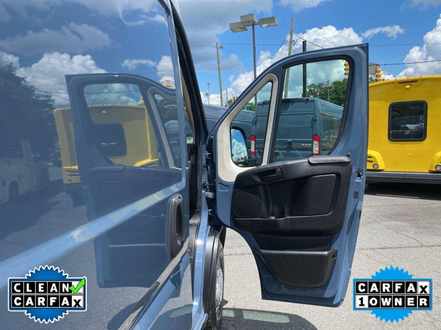 2019 Patriot Blue Pearlcoat /Black Ram ProMaster 3500 High Roof (3C6URVJG1KE) with an V6, 3.6L engine, 6-speed automatic transmission, located at 3147 E Independence Blvd, Charlotte, NC, 28205, 35.200268, -80.773651 - Photo#20