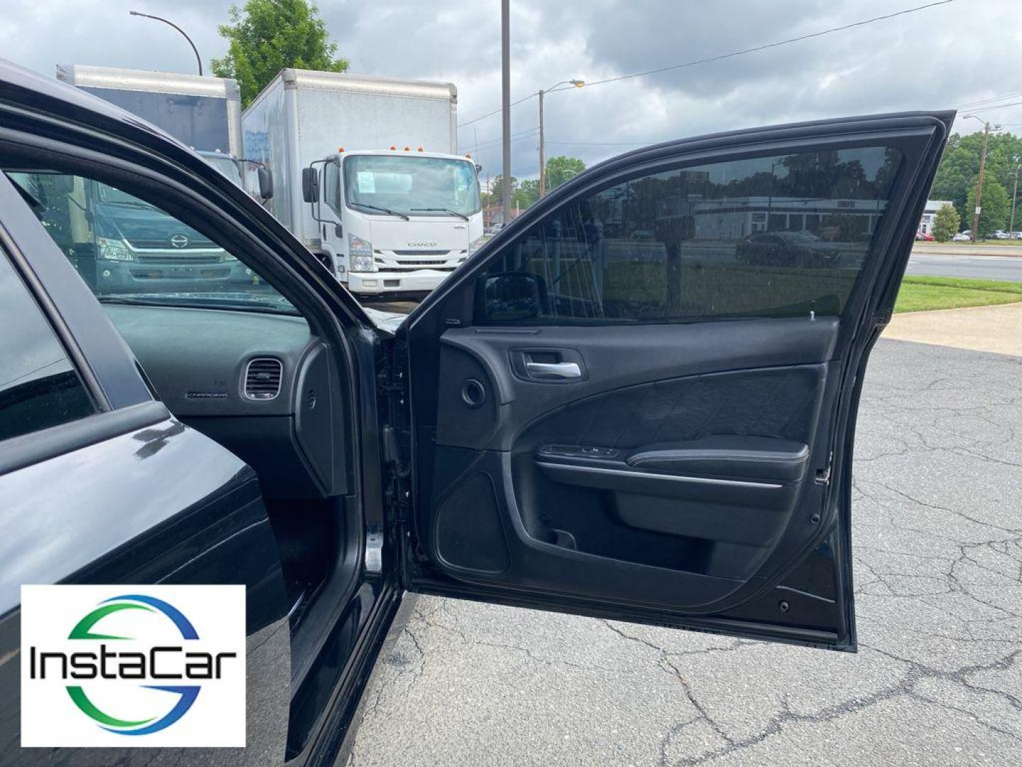 2015 Pitch Black /Black Dodge Charger SRT 392 (2C3CDXEJ2FH) with an V8, 6.4L engine, 8-speed automatic transmission, located at 3147 E Independence Blvd, Charlotte, NC, 28205, 35.200268, -80.773651 - Photo#23