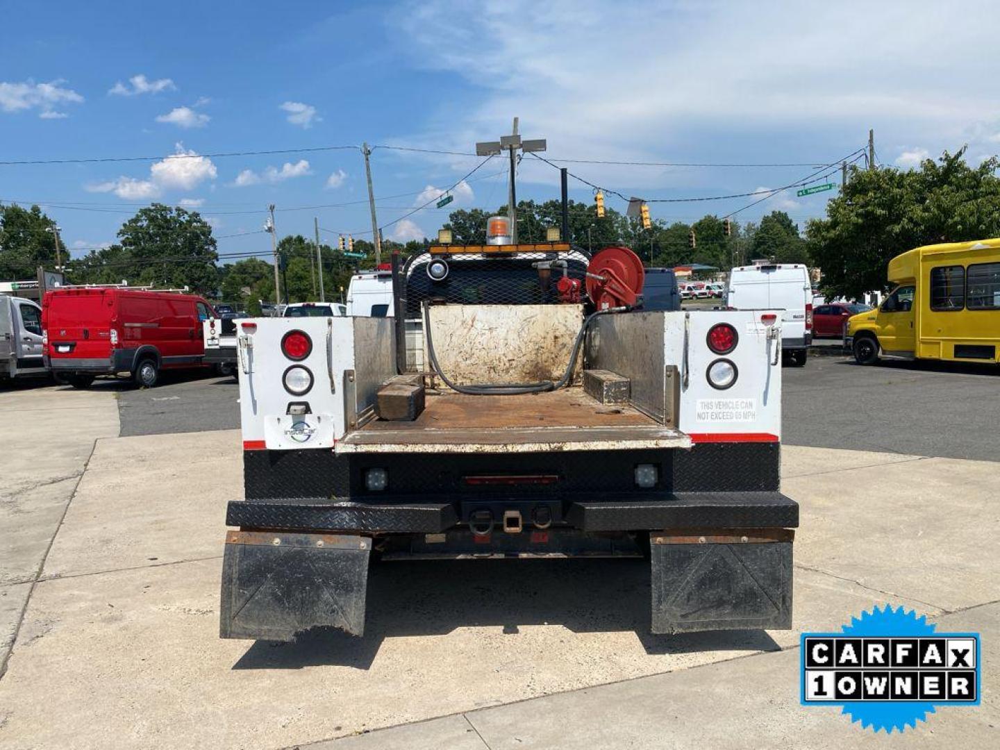 2015 Oxford White /Steel Ford F-550 XL (1FD0W5GT9FE) with an V8, 6.7L engine, 6-speed automatic transmission, located at 6520 E. Independence Blvd., Charlotte, NC, 28212, 35.146019, -80.723465 - <b>Equipment</b><br>This vehicle is a certified CARFAX 1-owner. A trailer braking system is already installed on this vehicle. The vehicle is outfitted with a Powerstroke diesel engine This Ford F-550 has a V8, 6.7L high output engine. It shines with clean polished lines coated with an elegant white - Photo#12