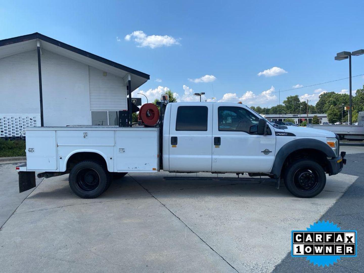 2015 Oxford White /Steel Ford F-550 XL (1FD0W5GT9FE) with an V8, 6.7L engine, 6-speed automatic transmission, located at 6520 E. Independence Blvd., Charlotte, NC, 28212, 35.146019, -80.723465 - <b>Equipment</b><br>This vehicle is a certified CARFAX 1-owner. A trailer braking system is already installed on this vehicle. The vehicle is outfitted with a Powerstroke diesel engine This Ford F-550 has a V8, 6.7L high output engine. It shines with clean polished lines coated with an elegant white - Photo#14