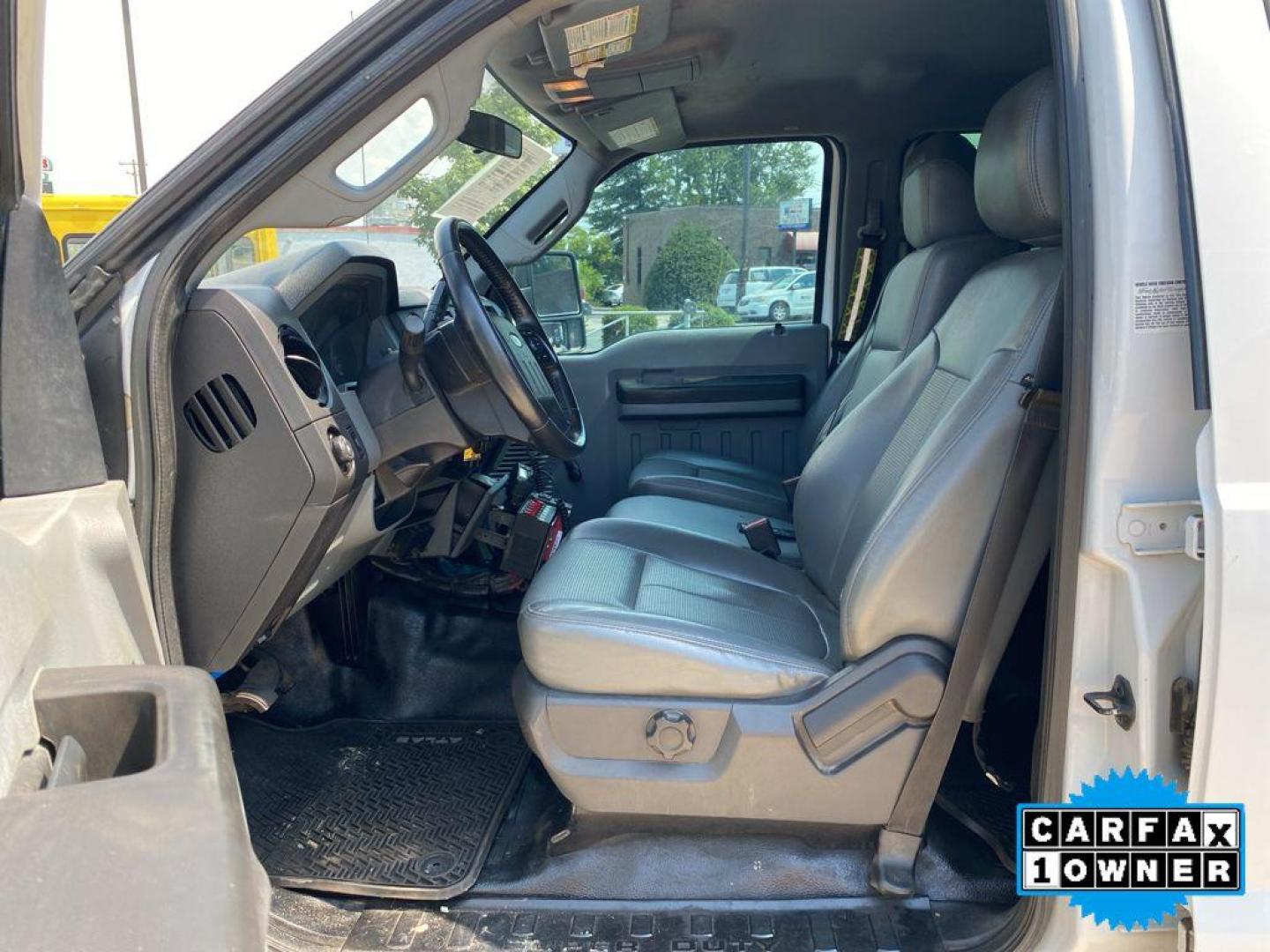 2015 Oxford White /Steel Ford F-550 XL (1FD0W5GT9FE) with an V8, 6.7L engine, 6-speed automatic transmission, located at 6520 E. Independence Blvd., Charlotte, NC, 28212, 35.146019, -80.723465 - <b>Equipment</b><br>This vehicle is a certified CARFAX 1-owner. A trailer braking system is already installed on this vehicle. The vehicle is outfitted with a Powerstroke diesel engine This Ford F-550 has a V8, 6.7L high output engine. It shines with clean polished lines coated with an elegant white - Photo#23