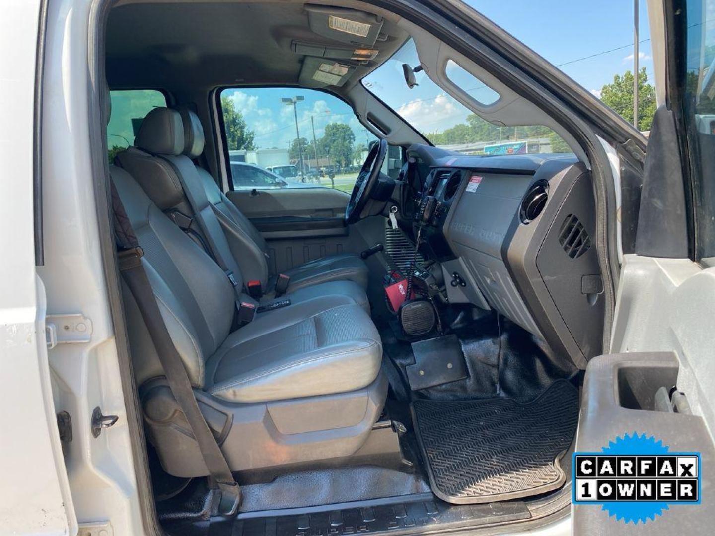 2015 Oxford White /Steel Ford F-550 XL (1FD0W5GT9FE) with an V8, 6.7L engine, 6-speed automatic transmission, located at 6520 E. Independence Blvd., Charlotte, NC, 28212, 35.146019, -80.723465 - <b>Equipment</b><br>This vehicle is a certified CARFAX 1-owner. A trailer braking system is already installed on this vehicle. The vehicle is outfitted with a Powerstroke diesel engine This Ford F-550 has a V8, 6.7L high output engine. It shines with clean polished lines coated with an elegant white - Photo#26