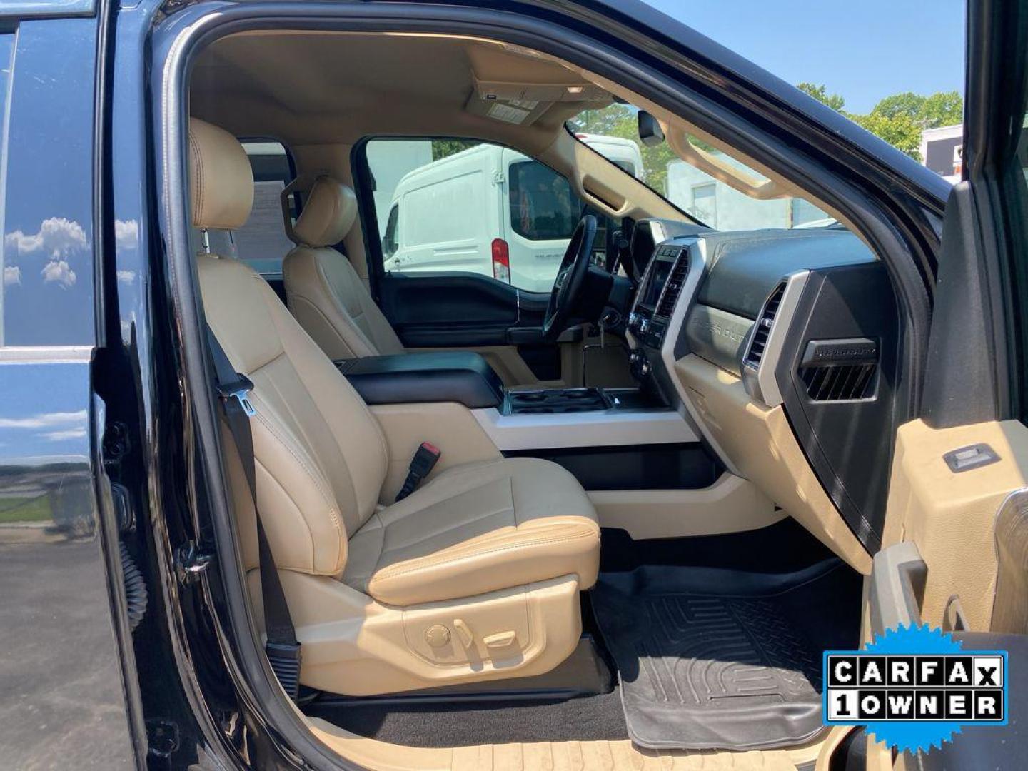 2020 Agate Black Metallic /Medium Light Camel Ford F-250 LARIAT (1FT7W2A68LE) with an V8, 6.2L engine, 6-speed automatic transmission, located at 6520 E. Independence Blvd., Charlotte, NC, 28212, 35.146019, -80.723465 - <b>Equipment</b><br>This vehicle is a certified CARFAX 1-owner. Start it from inside with remote start. Bluetooth technology is built into this Ford F-250, keeping your hands on the steering wheel and your focus on the road. Protect this 3/4 ton pickup from unwanted accidents with a cutting edge bac - Photo#27