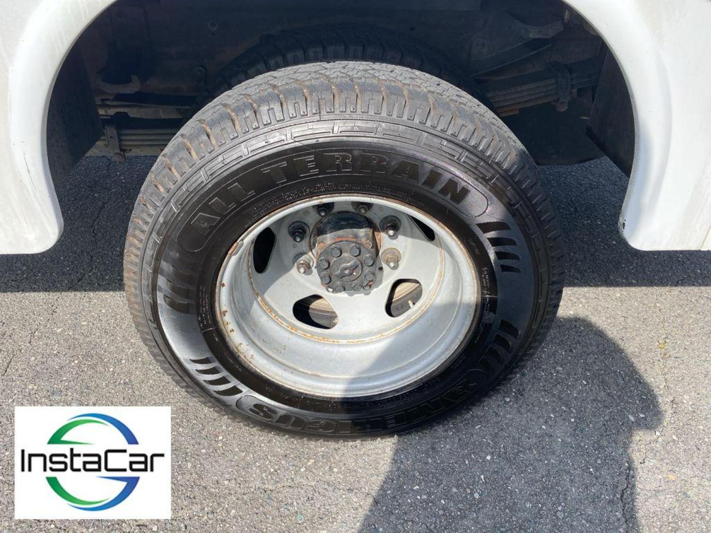 2017 Summit White /Dark Ash/Jet Black Chevrolet Silverado Work Truck (1GB3CYCG4HZ) with an V8, 6.0L engine, 6-speed automatic transmission, located at 6520 E. Independence Blvd., Charlotte, NC, 28212, 35.146019, -80.723465 - Photo#15