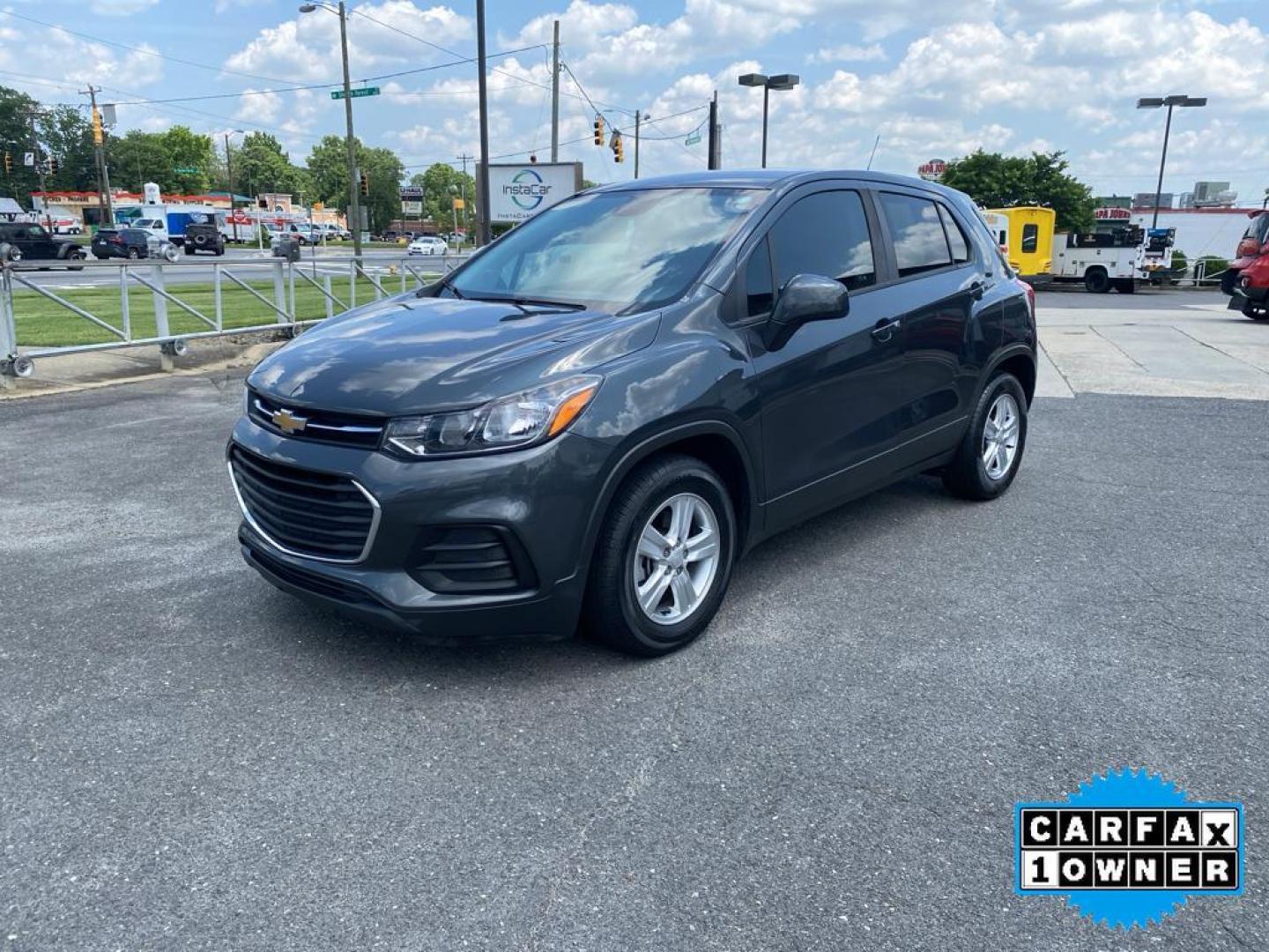 2020 Nightfall Gray Metallic /Jet Black Chevrolet Trax LS (3GNCJKSBXLL) with an 4 Cyl, 1.4L engine, 6-speed automatic transmission, located at 6520 E. Independence Blvd., Charlotte, NC, 28212, 35.146019, -80.723465 - Discover the perfect blend of versatility and efficiency with our 2020 Chevrolet Trax LS. This compact SUV is ideal for city driving while offering the space and features you need for your next adventure. Equipped with a fuel-efficient 4-cylinder, 1.4L engine and front-wheel drive, this Chevrolet Tr - Photo#9
