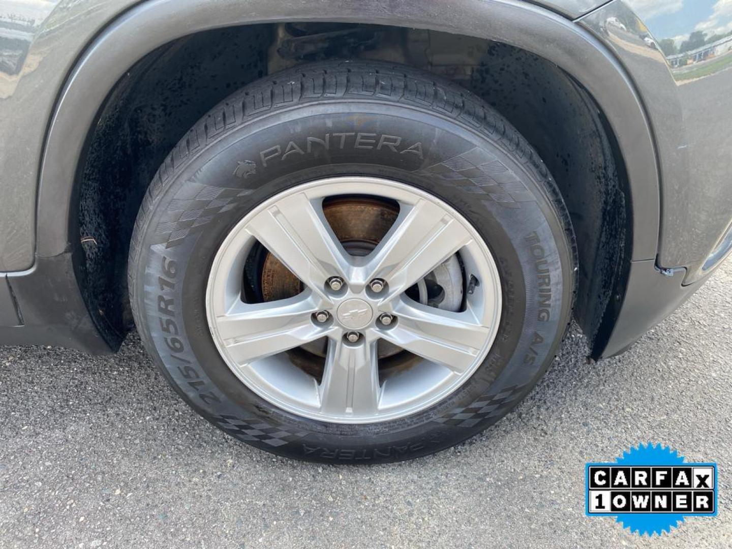 2020 Nightfall Gray Metallic /Jet Black Chevrolet Trax LS (3GNCJKSBXLL) with an 4 Cyl, 1.4L engine, 6-speed automatic transmission, located at 6520 E. Independence Blvd., Charlotte, NC, 28212, 35.146019, -80.723465 - Discover the perfect blend of versatility and efficiency with our 2020 Chevrolet Trax LS. This compact SUV is ideal for city driving while offering the space and features you need for your next adventure. Equipped with a fuel-efficient 4-cylinder, 1.4L engine and front-wheel drive, this Chevrolet Tr - Photo#16