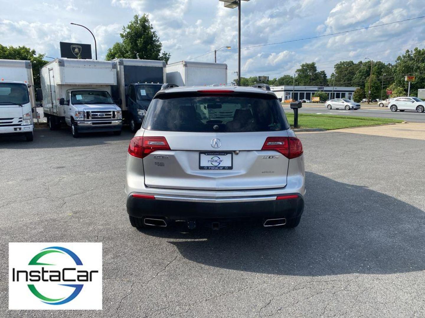 2010 silver /Parchment Acura MDX 3.7L (A6) (2HNYD2H23AH) with an V6, 3.7L engine, 6-speed automatic transmission, located at 6520 E. Independence Blvd., Charlotte, NC, 28212, 35.146019, -80.723465 - Photo#6