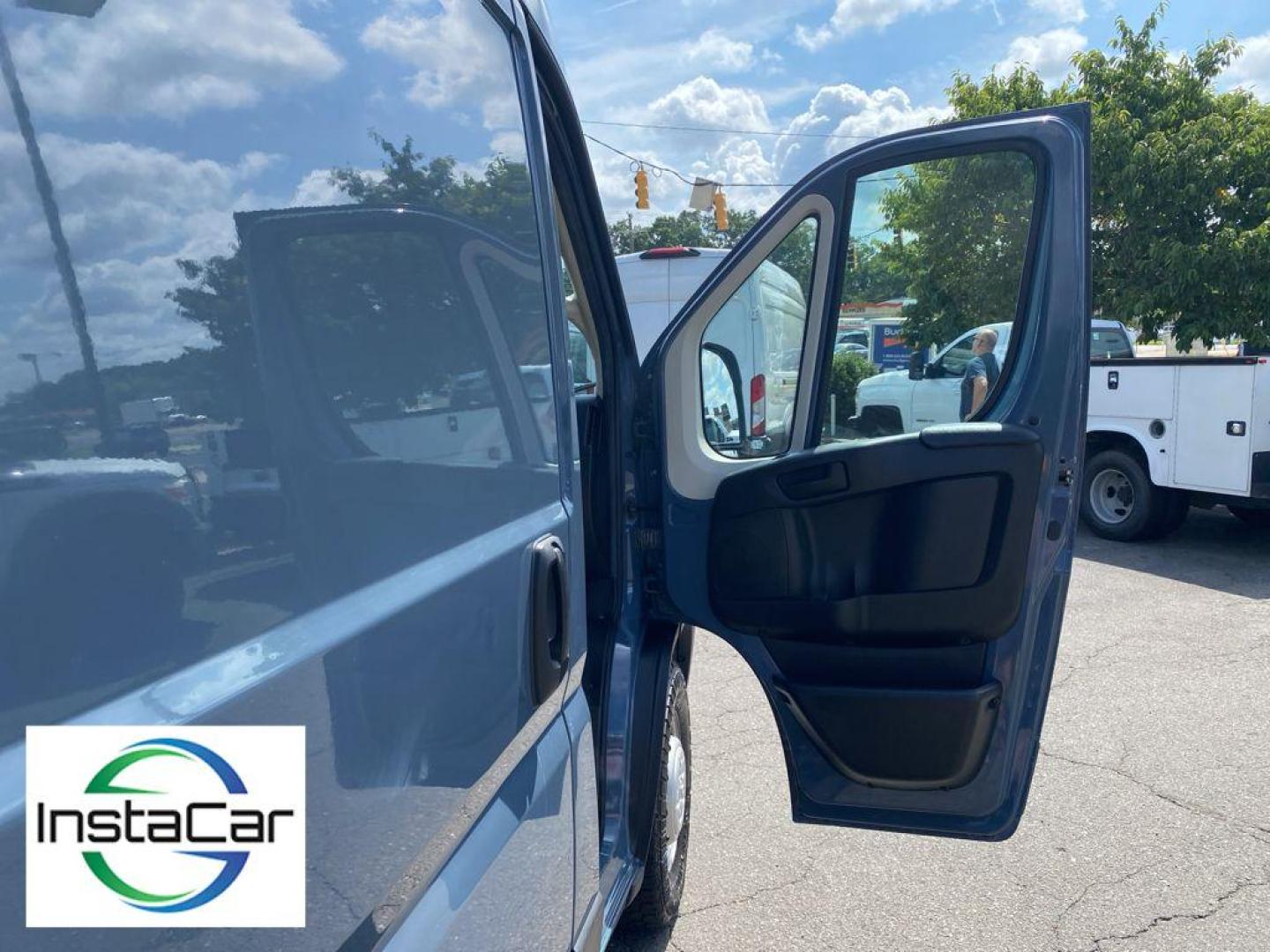 2019 white /Black Ram ProMaster 3500 High Roof (3C6URVJG2KE) with an V6, 3.6L engine, 6-speed automatic transmission, located at 6520 E. Independence Blvd., Charlotte, NC, 28212, 35.146019, -80.723465 - <b>Equipment</b><br>Protect the vehicle from unwanted accidents with a cutting edge backup camera system. This 1 ton van features a hands-free Bluetooth phone system. The vehicle is front wheel drive. This model has a V6, 3.6L high output engine. With the keyless entry system on the vehicle you can - Photo#19