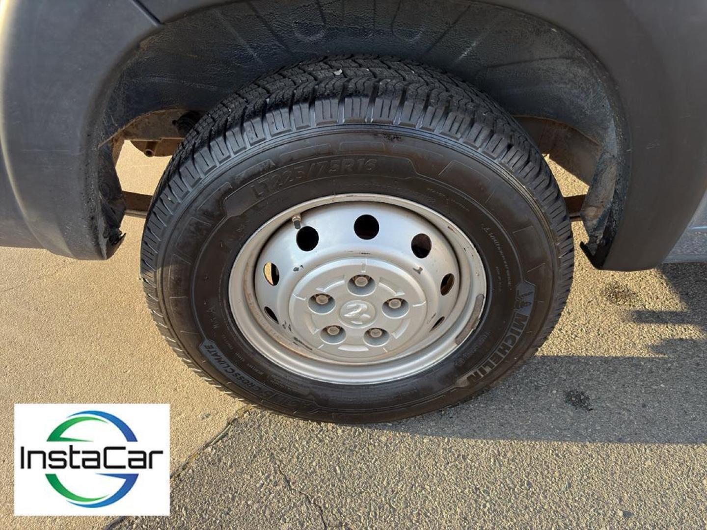 2019 Blue /Black Ram ProMaster 2500 High Roof (3C6TRVDGXKE) with an V6, 3.6L engine, 6-speed automatic transmission, located at 6520 E. Independence Blvd., Charlotte, NC, 28212, 35.146019, -80.723465 - <b>Equipment</b><br>Protect this 3/4 ton van from unwanted accidents with a cutting edge backup camera system. Bluetooth technology is built into the vehicle, keeping your hands on the steering wheel and your focus on the road. Front wheel drive on this 2019 Ram ProMaster 2500 gives you better trac - Photo#12