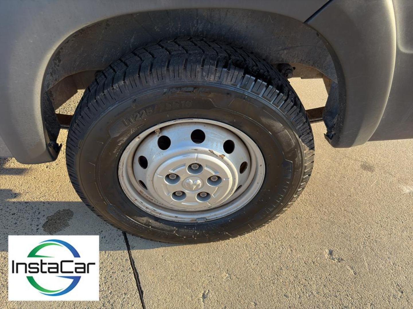 2019 Blue /Black Ram ProMaster 2500 High Roof (3C6TRVDGXKE) with an V6, 3.6L engine, 6-speed automatic transmission, located at 6520 E. Independence Blvd., Charlotte, NC, 28212, 35.146019, -80.723465 - <b>Equipment</b><br>Protect this 3/4 ton van from unwanted accidents with a cutting edge backup camera system. Bluetooth technology is built into the vehicle, keeping your hands on the steering wheel and your focus on the road. Front wheel drive on this 2019 Ram ProMaster 2500 gives you better trac - Photo#15