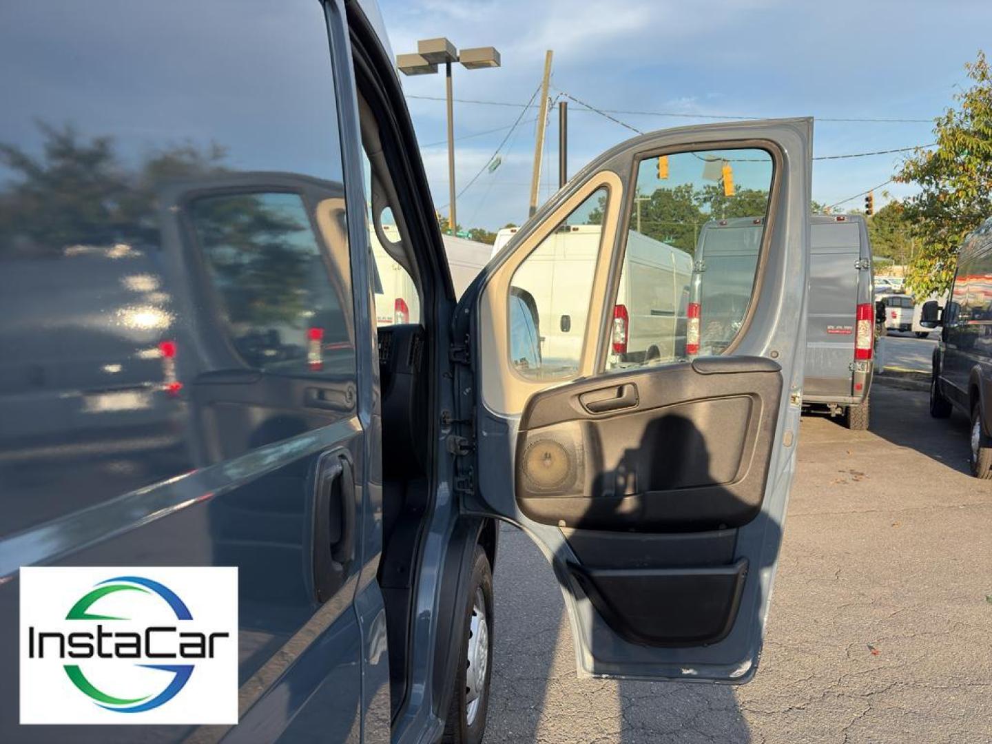 2019 Blue /Black Ram ProMaster 2500 High Roof (3C6TRVDGXKE) with an V6, 3.6L engine, 6-speed automatic transmission, located at 6520 E. Independence Blvd., Charlotte, NC, 28212, 35.146019, -80.723465 - <b>Equipment</b><br>Protect this 3/4 ton van from unwanted accidents with a cutting edge backup camera system. Bluetooth technology is built into the vehicle, keeping your hands on the steering wheel and your focus on the road. Front wheel drive on this 2019 Ram ProMaster 2500 gives you better trac - Photo#18