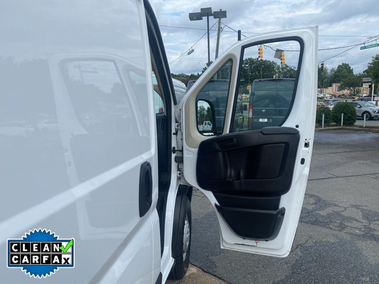 2019 Bright White Clearcoat /Black Ram ProMaster 3500 High Roof (3C6URVJG8KE) with an V6, 3.6L engine, 6-speed automatic transmission, located at 6520 E. Independence Blvd., Charlotte, NC, 28212, 35.146019, -80.723465 - <b>Equipment</b><br>The rear parking assist technology on it will put you at ease when reversing. The system alerts you as you get closer to an obstruction. This unit has a clean CARFAX vehicle history report. See what's behind you with the back up camera on this 1 ton van. It features a hands-free - Photo#19