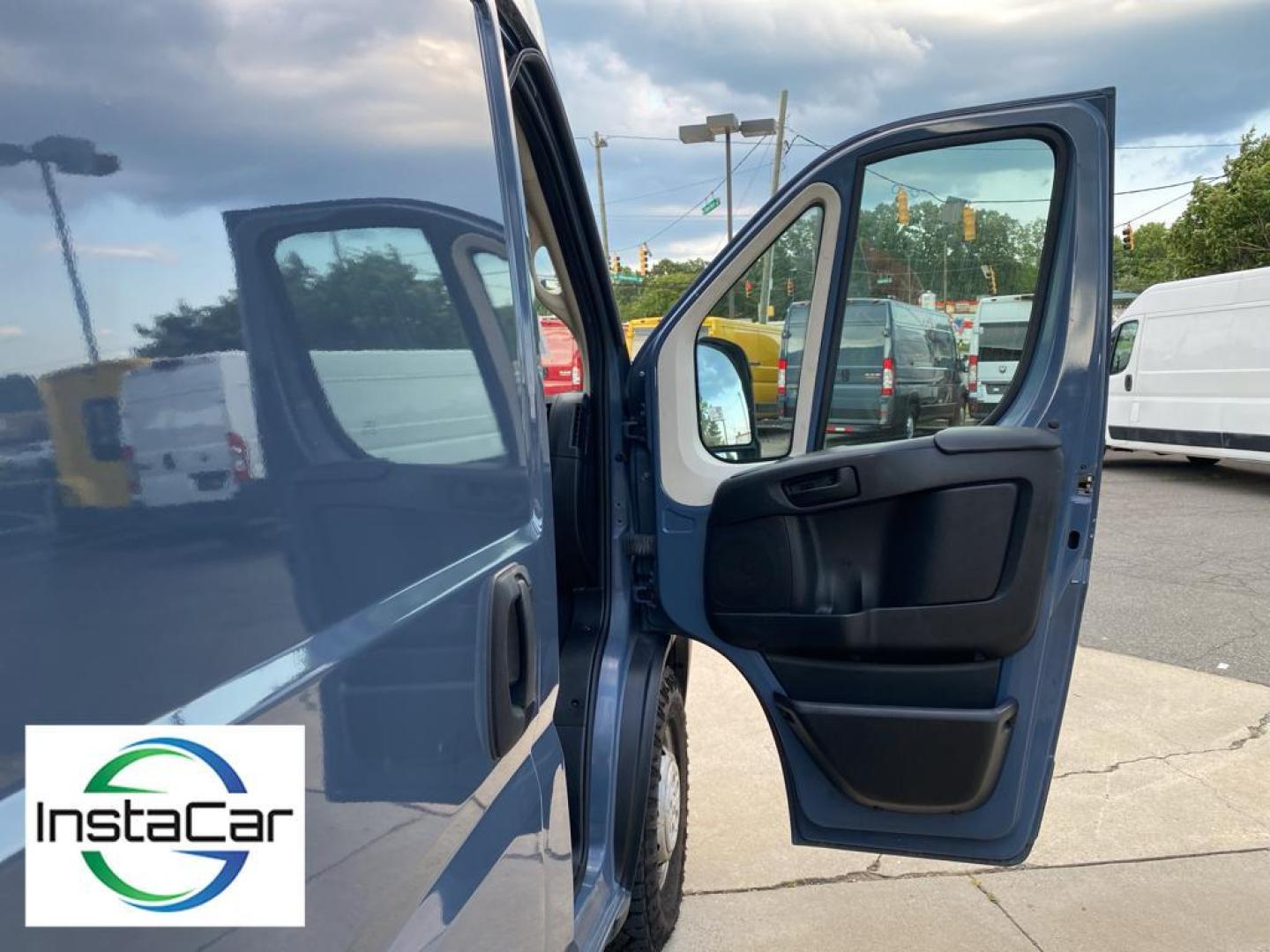 2019 Patriot Blue Pearlcoat /Black Ram ProMaster 3500 High Roof (3C6URVJG0KE) with an V6, 3.6L engine, 6-speed automatic transmission, located at 6520 E. Independence Blvd., Charlotte, NC, 28212, 35.146019, -80.723465 - <b>Equipment</b><br>See what's behind you with the back up camera on this Ram ProMaster 3500. Good News! This certified CARFAX 1-owner vehicle has only had one owner before you. The vehicle features a hands-free Bluetooth phone system. Maintaining a stable interior temperature in this 1 ton van is e - Photo#14