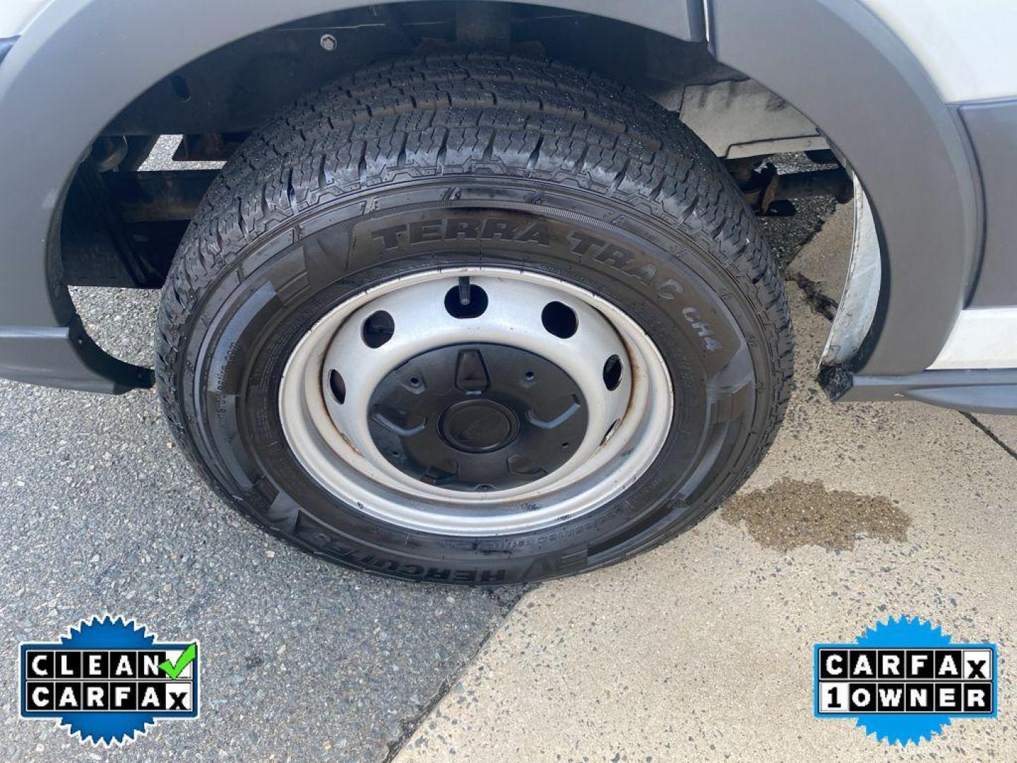 2018 Oxford White /Pewter Ford Transit Chassis Cab Base (1FDYR5ZM2JK) with an V6, 3.7L engine, 6-speed automatic transmission, located at 6520 E. Independence Blvd., Charlotte, NC, 28212, 35.146019, -80.723465 - <b>Equipment</b><br>Protect this 3/4 ton van from unwanted accidents with a cutting edge backup camera system. Good News! This certified CARFAX 1-owner vehicle has only had one owner before you. It has a clean CARFAX vehicle history report. Enjoy the incredible handling with the rear wheel drive on - Photo#14