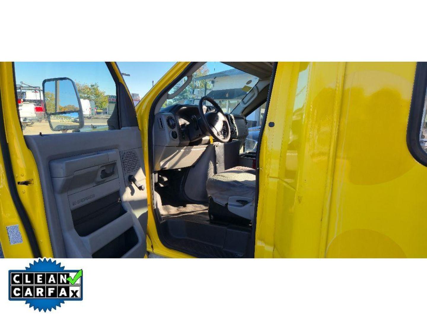 2018 Oxford White /Medium Flint Ford E-450 Super Duty Base (1FDFE4FS7JD) with an V10, 6.8L (415 CID) engine, 6-speed automatic transmission, located at 6520 E. Independence Blvd., Charlotte, NC, 28212, 35.146019, -80.723465 - <b>Equipment</b><br>Our dealership has already run the CARFAX report and it is clean. A clean CARFAX is a great asset for resale value in the future. This unit shines with clean polished lines coated with an elegant white finish. This Ford E-450 Super Duty has a V10, 6.8L (415 CID) high output engi - Photo#3