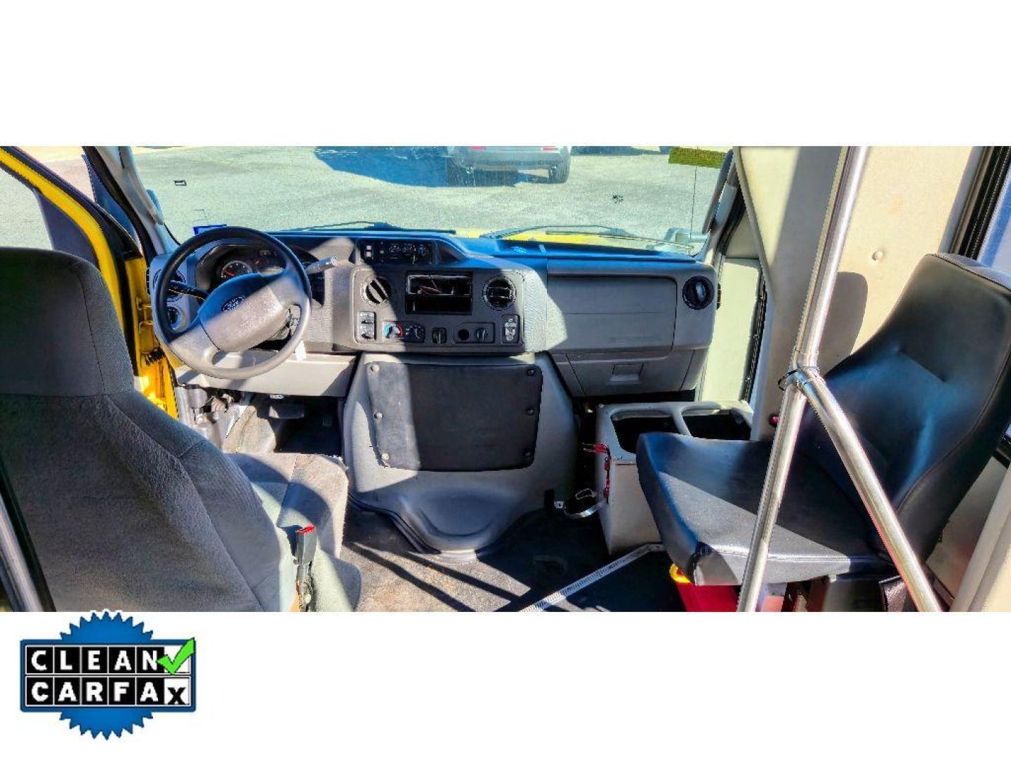 2018 Oxford White /Medium Flint Ford E-450 Super Duty Base (1FDFE4FS7JD) with an V10, 6.8L (415 CID) engine, 6-speed automatic transmission, located at 6520 E. Independence Blvd., Charlotte, NC, 28212, 35.146019, -80.723465 - <b>Equipment</b><br>Our dealership has already run the CARFAX report and it is clean. A clean CARFAX is a great asset for resale value in the future. This unit shines with clean polished lines coated with an elegant white finish. This Ford E-450 Super Duty has a V10, 6.8L (415 CID) high output engi - Photo#5