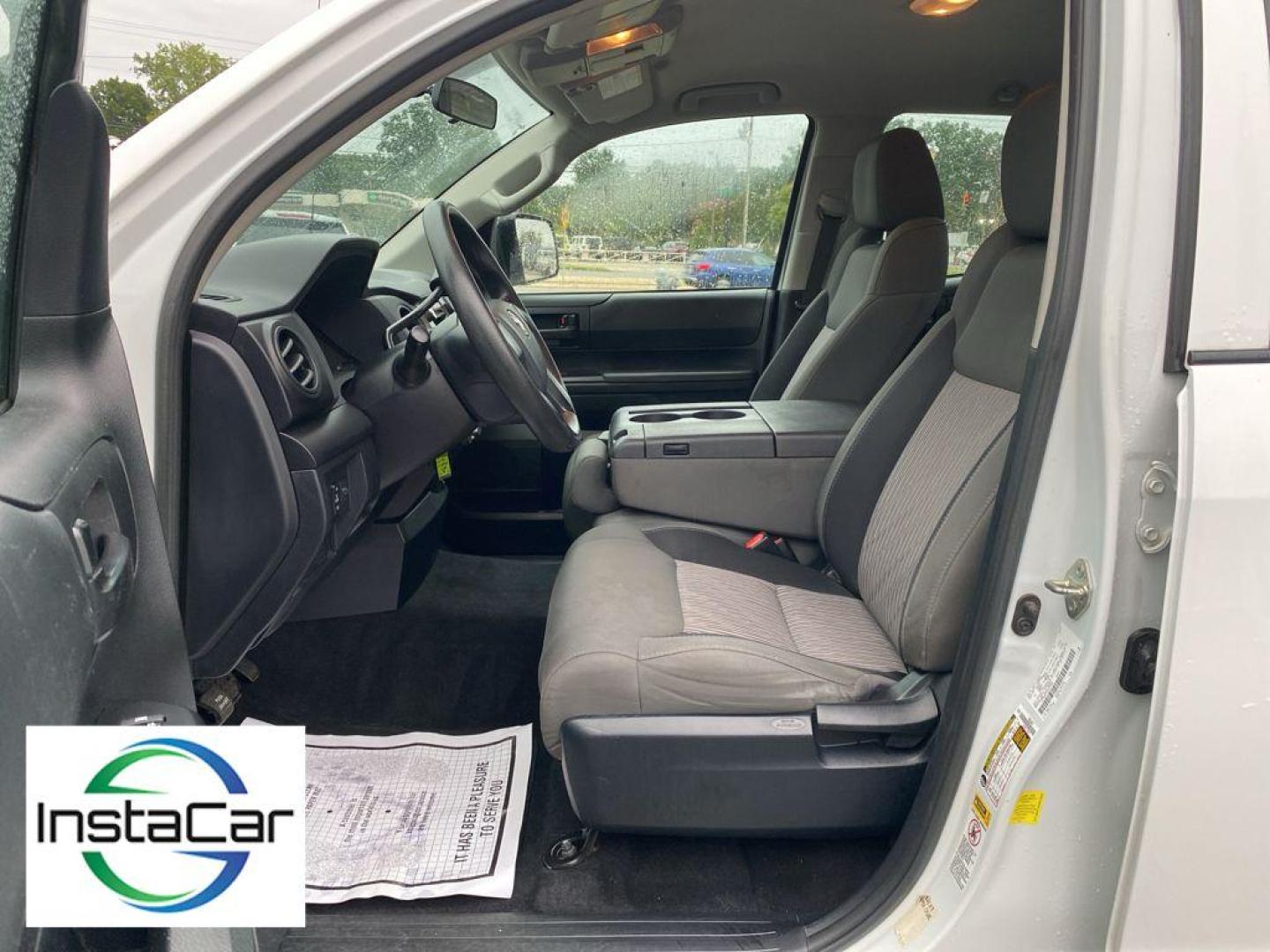 2017 Super White /Graphite Toyota Tundra SR (5TFUM5F16HX) with an V8, 4.6L engine, 6-speed automatic transmission, located at 6520 E. Independence Blvd., Charlotte, NC, 28212, 35.146019, -80.723465 - For sale: a robust 2017 Toyota Tundra equipped with 4WD and a powerful V8, 4.6L engineready to tackle any terrain with ease and reliability. This pre-owned gem combines strength with sophistication, making it an ideal choice for both work and play. <br><br>Inside, enjoy the convenience and safety of - Photo#22
