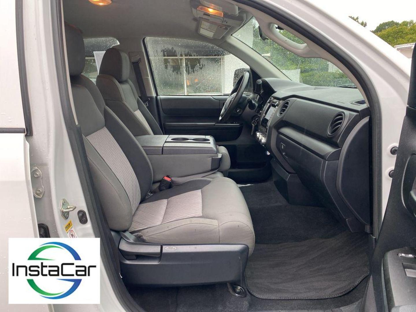 2017 Super White /Graphite Toyota Tundra SR (5TFUM5F16HX) with an V8, 4.6L engine, 6-speed automatic transmission, located at 6520 E. Independence Blvd., Charlotte, NC, 28212, 35.146019, -80.723465 - For sale: a robust 2017 Toyota Tundra equipped with 4WD and a powerful V8, 4.6L engineready to tackle any terrain with ease and reliability. This pre-owned gem combines strength with sophistication, making it an ideal choice for both work and play. <br><br>Inside, enjoy the convenience and safety of - Photo#25