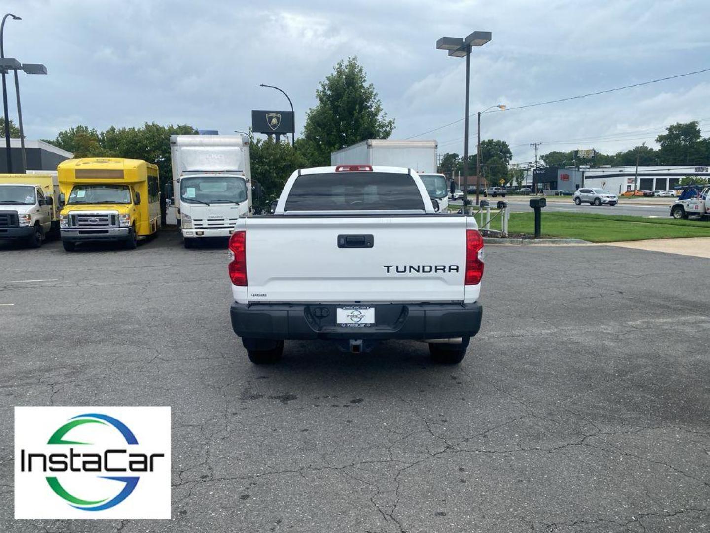 2018 Super White /Graphite Toyota Tundra SR (5TFRM5F1XJX) with an V8, 4.6L engine, 6-speed automatic transmission, located at 6520 E. Independence Blvd., Charlotte, NC, 28212, 35.146019, -80.723465 - Experience the perfect blend of power, reliability, and modern technology with this remarkable 2018 Toyota Tundra! A true workhorse on the road, this Toyota Tundra is powered by a robust V8, 4.6L engine that delivers impressive performance and towing capability, ensuring you conquer any challenge wi - Photo#11