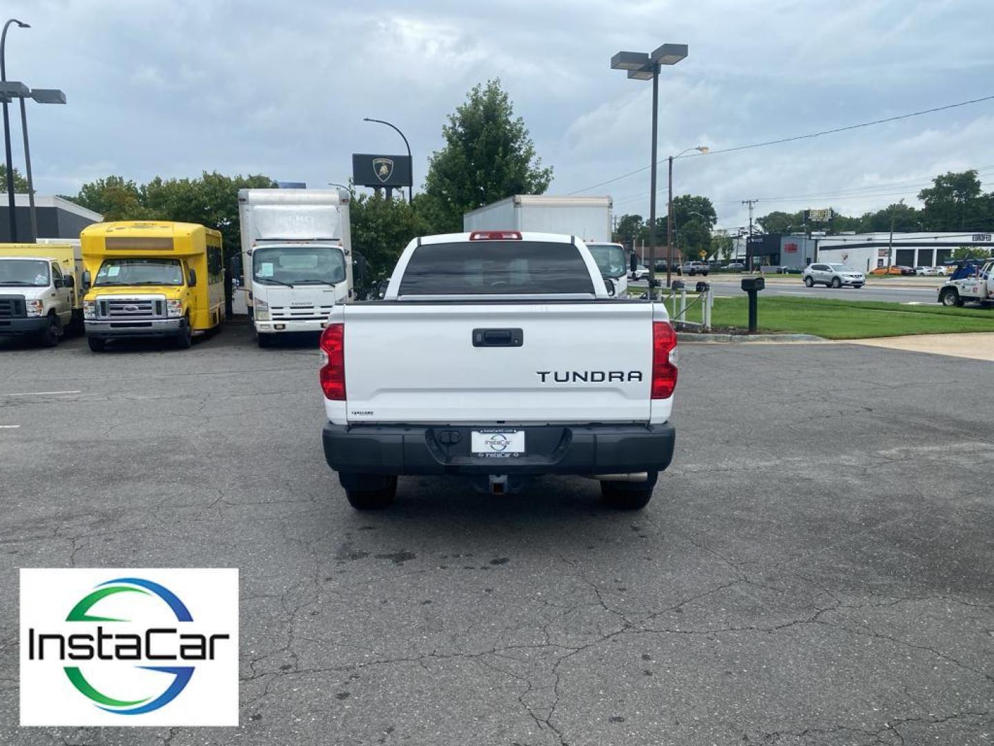 2018 Super White /Graphite Toyota Tundra SR (5TFRM5F1XJX) with an V8, 4.6L engine, 6-speed automatic transmission, located at 6520 E. Independence Blvd., Charlotte, NC, 28212, 35.146019, -80.723465 - Experience the perfect blend of power, reliability, and modern technology with this remarkable 2018 Toyota Tundra! A true workhorse on the road, this Toyota Tundra is powered by a robust V8, 4.6L engine that delivers impressive performance and towing capability, ensuring you conquer any challenge wi - Photo#11