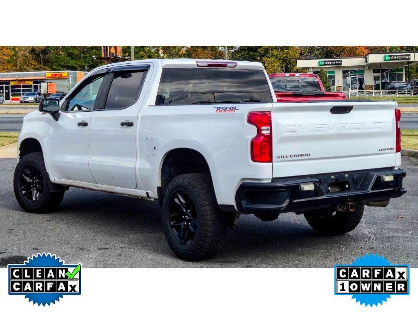2021 Summit White /Jet Black Chevrolet Silverado Custom Trail Boss (1GCPYCEH8MZ) with an V6, 4.3L engine, 6-speed automatic transmission, located at 6520 E. Independence Blvd., Charlotte, NC, 28212, 35.146019, -80.723465 - <b>Equipment</b><br>This unit offers Android Auto for seamless smartphone integration. See what's behind you with the back up camera on this unit. This vehicle features a hands-free Bluetooth phone system. Apple CarPlay: Seamless smartphone integration for this 1/2 ton pickup - stay connected and en - Photo#5