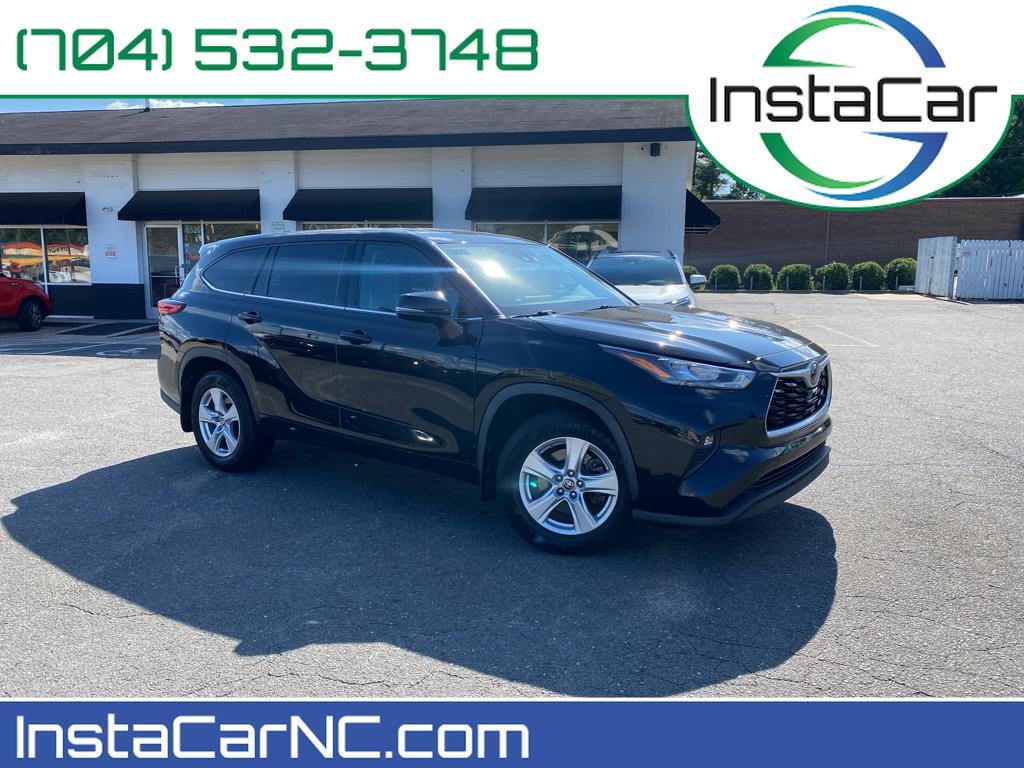 photo of 2020 Toyota Highlander LE
