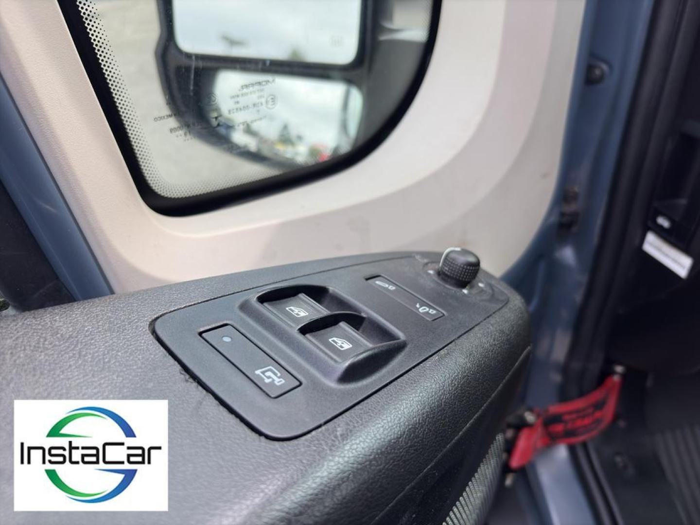 2019 Patriot Blue Pearlcoat /Black Ram ProMaster 2500 High Roof (3C6TRVDG1KE) with an V6, 3.6L engine, 6-speed automatic transmission, located at 6520 E. Independence Blvd., Charlotte, NC, 28212, 35.146019, -80.723465 - <b>Equipment</b><br>See what's behind you with the back up camera on this 2019 Ram ProMaster 2500 . Bluetooth technology is built into this 3/4 ton van, keeping your hands on the steering wheel and your focus on the road. Set the temperature exactly where you are most comfortable in this vehicle. Th - Photo#18